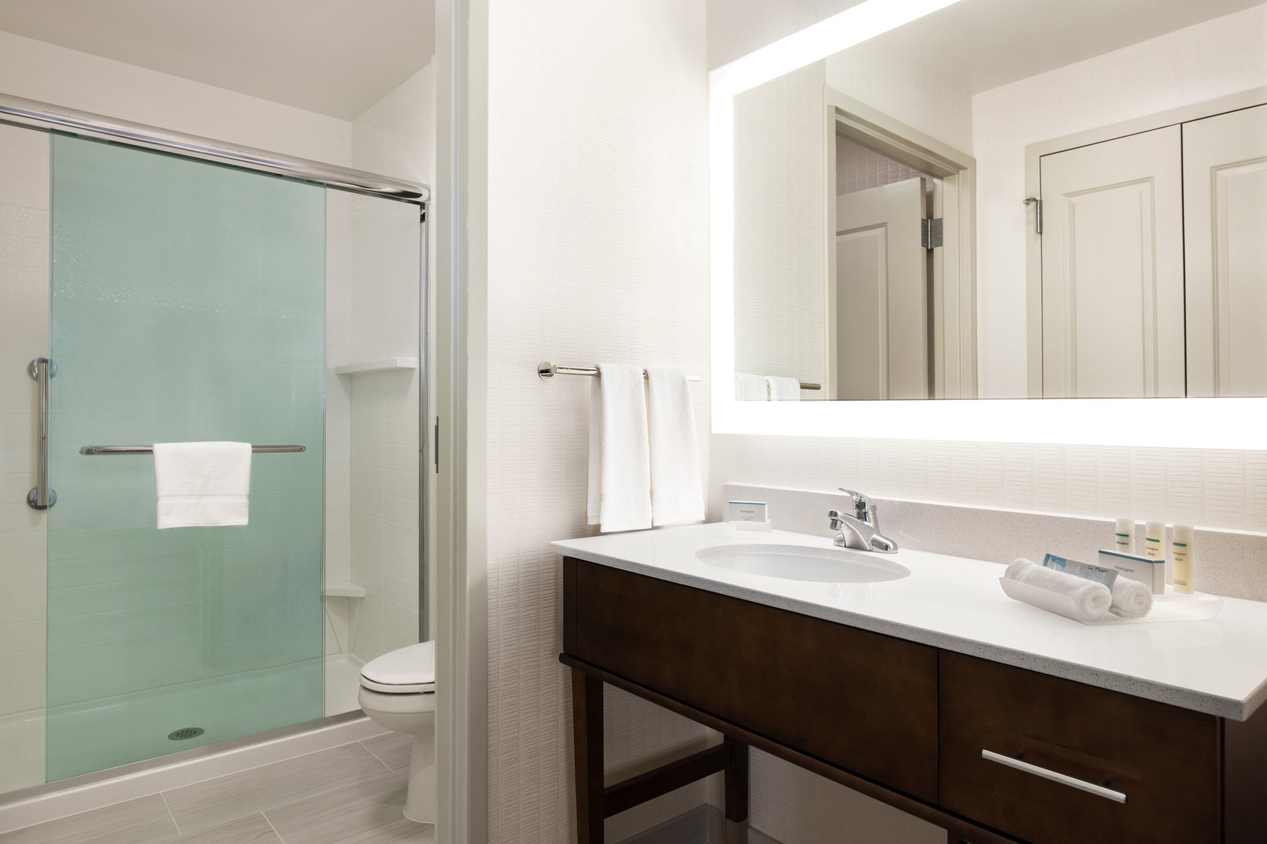 Homewood Suites by Hilton Arlington Rosslyn Key Bridge Room Type - 1KG HEARING ACC SUITE NS