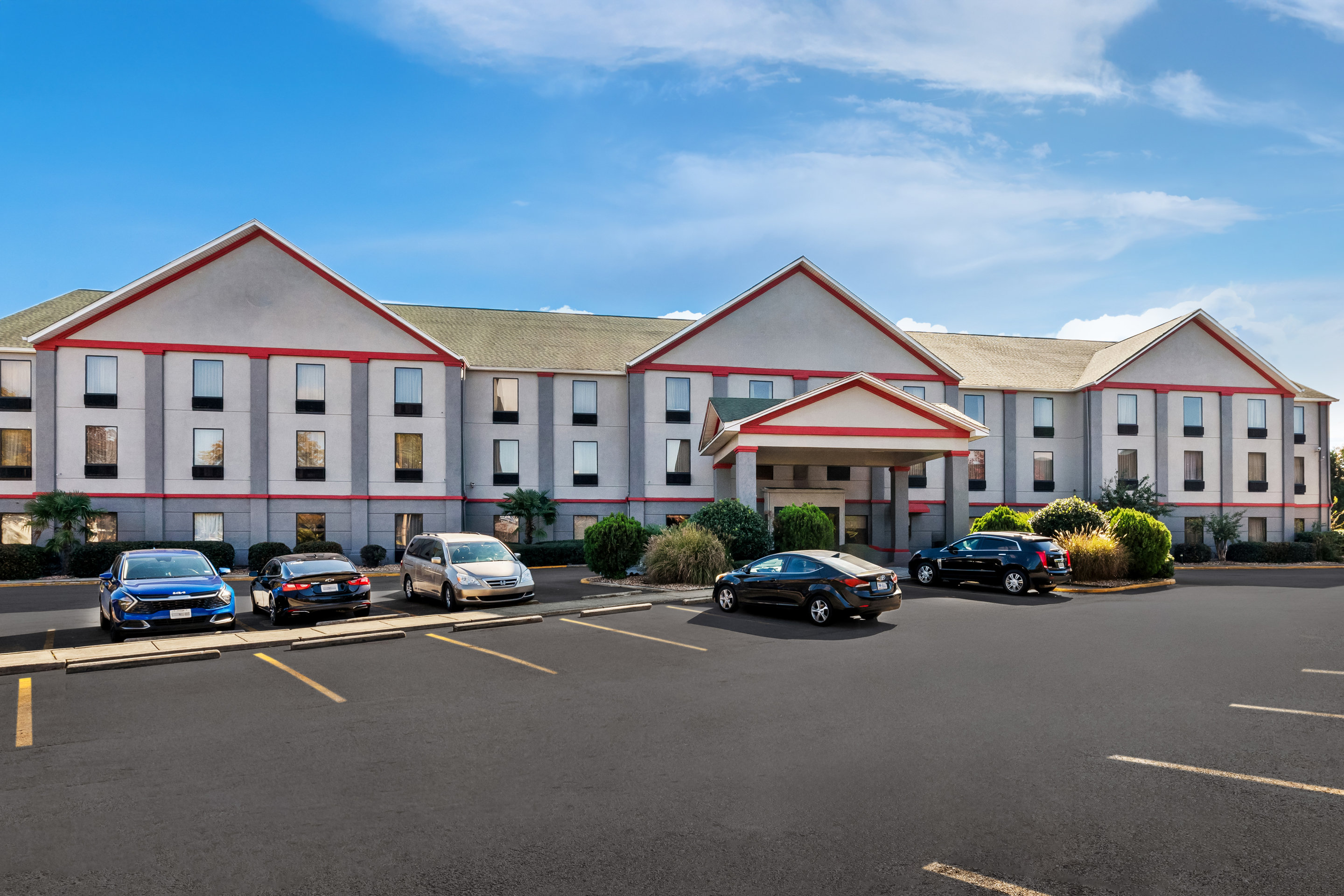 Red Roof PLUS+ & Suites Atlanta Airport