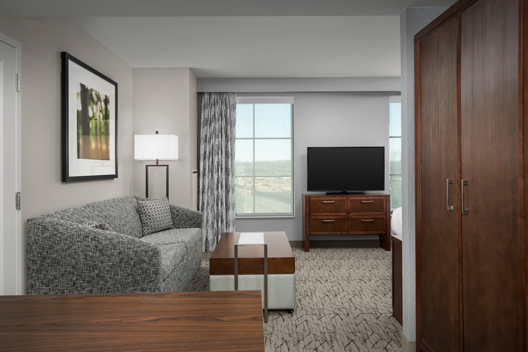 Embassy Suites Springfield Room Type - 1 KING STDIO MB HR ACC RIS