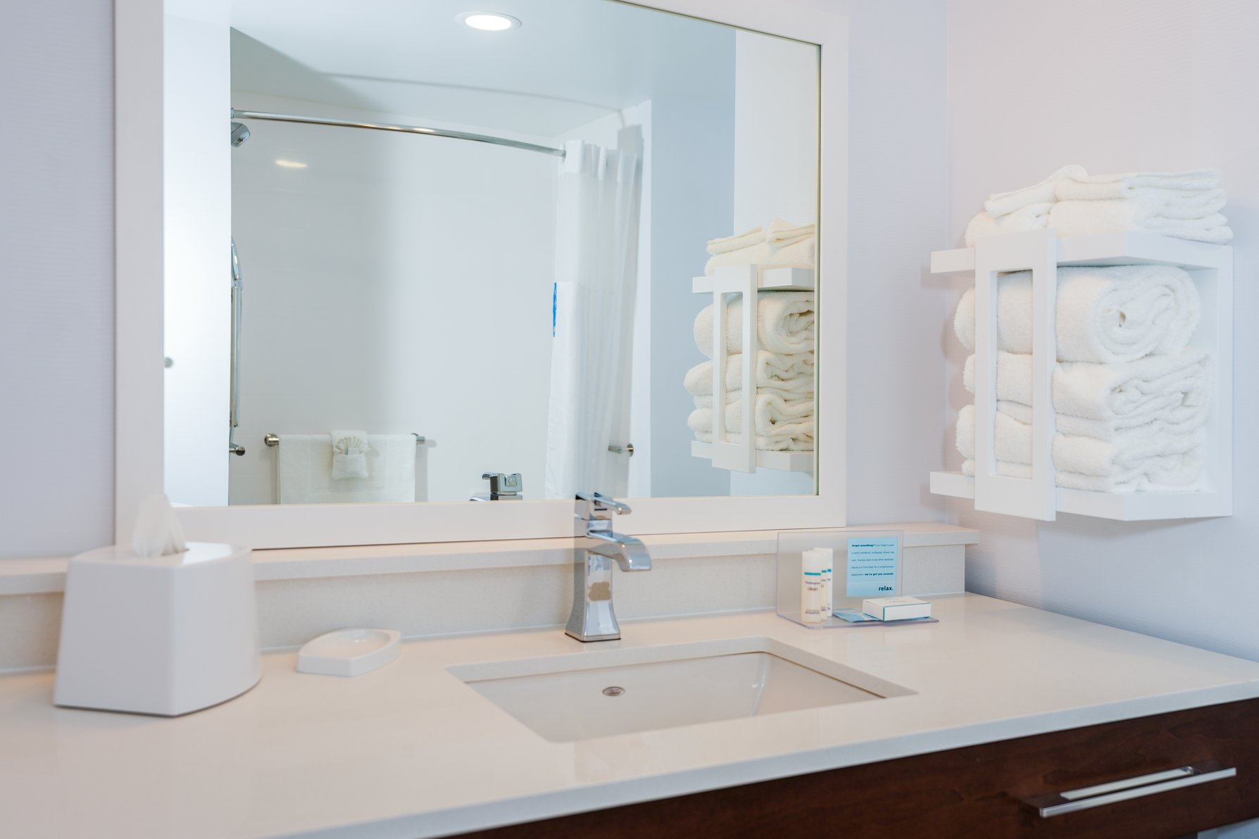 Hampton Inn and Suites Aurora South Denver Room Type - 2QN ACCESSIBLE TUB NS