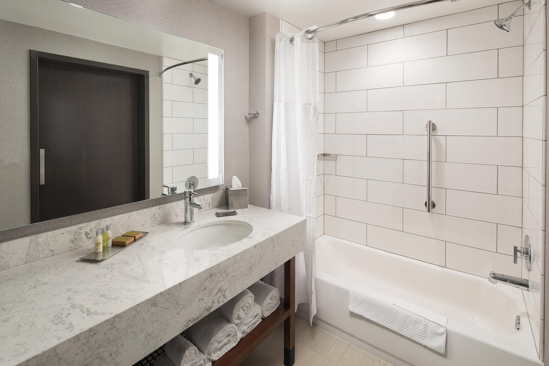 DoubleTree by Hilton Greeley at Lincoln Park Room Type - 2 QUEEN BEDS HEARING ACC