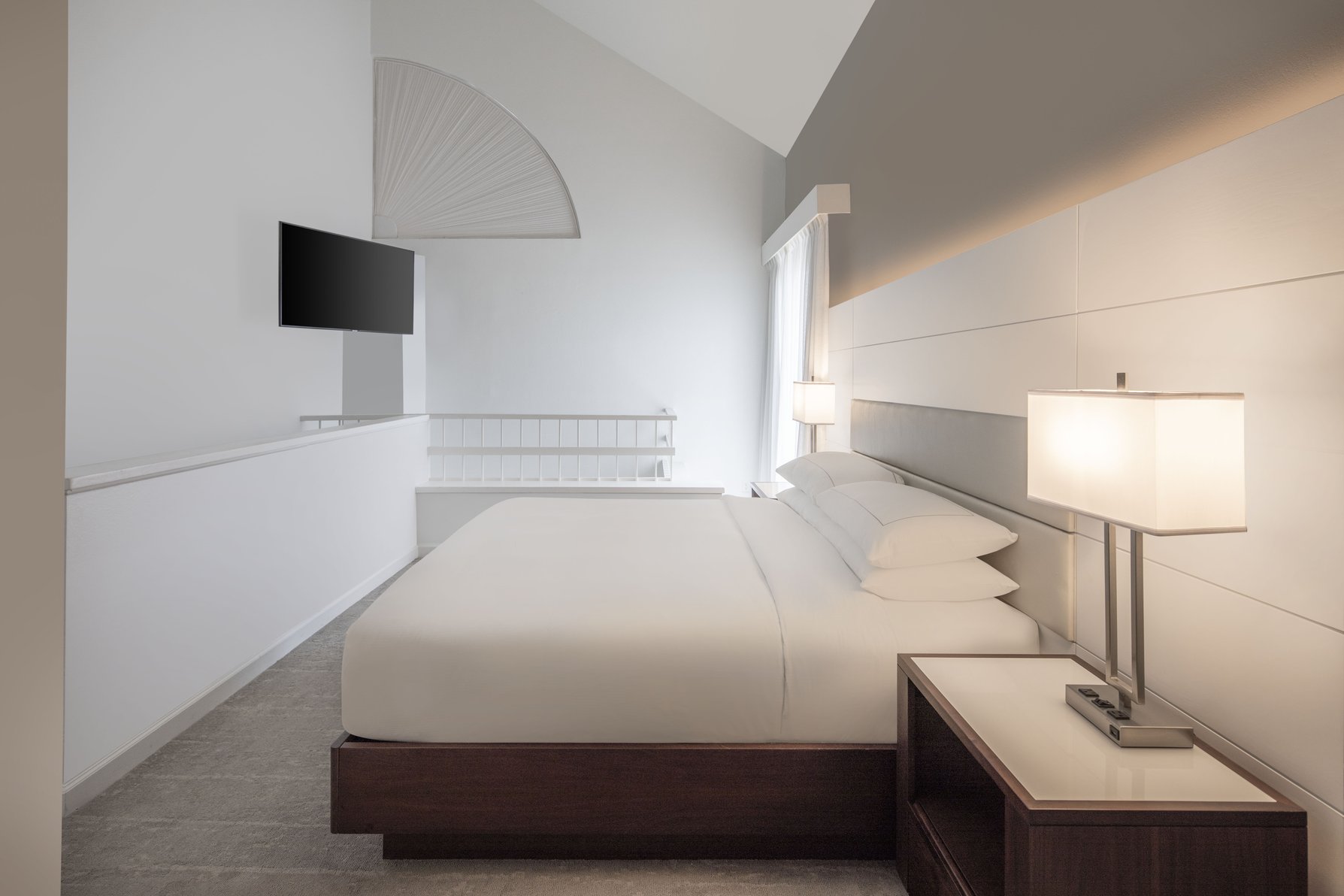 Doubletree by Hilton Hotel Deerfield Beach - Boca Raton Room Type - 1 KING 1 BALCONY DUPLEX