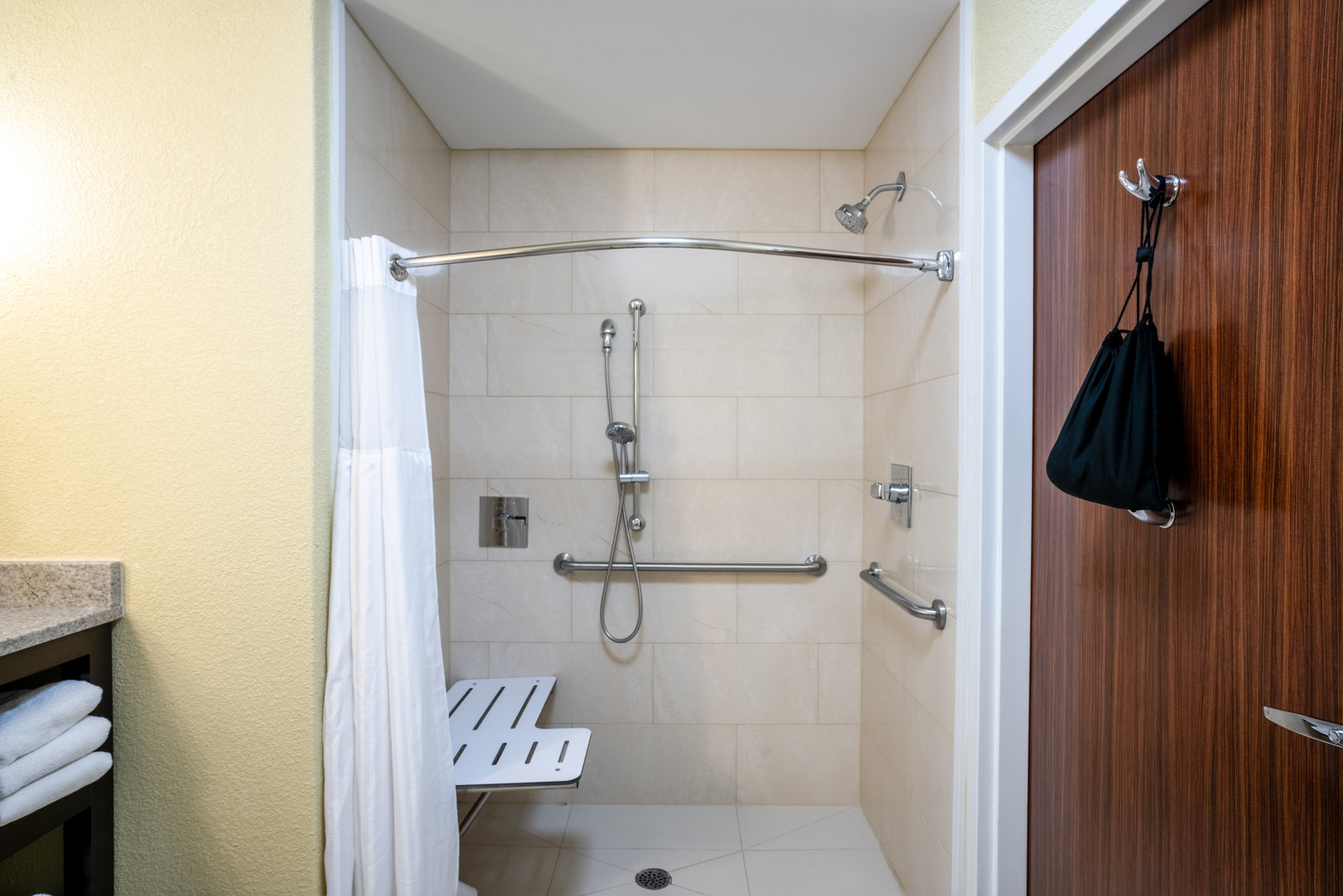Hilton Garden Inn Dalton Room Type - 1KNG MOB HEARNG ACC RI-SHW