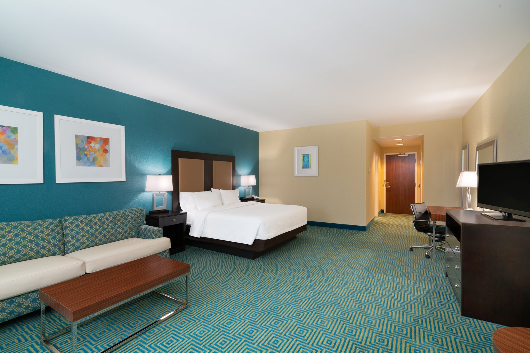 Hilton Garden Inn Dalton Room Type - 1 KING JETTED TUB HR ACC
