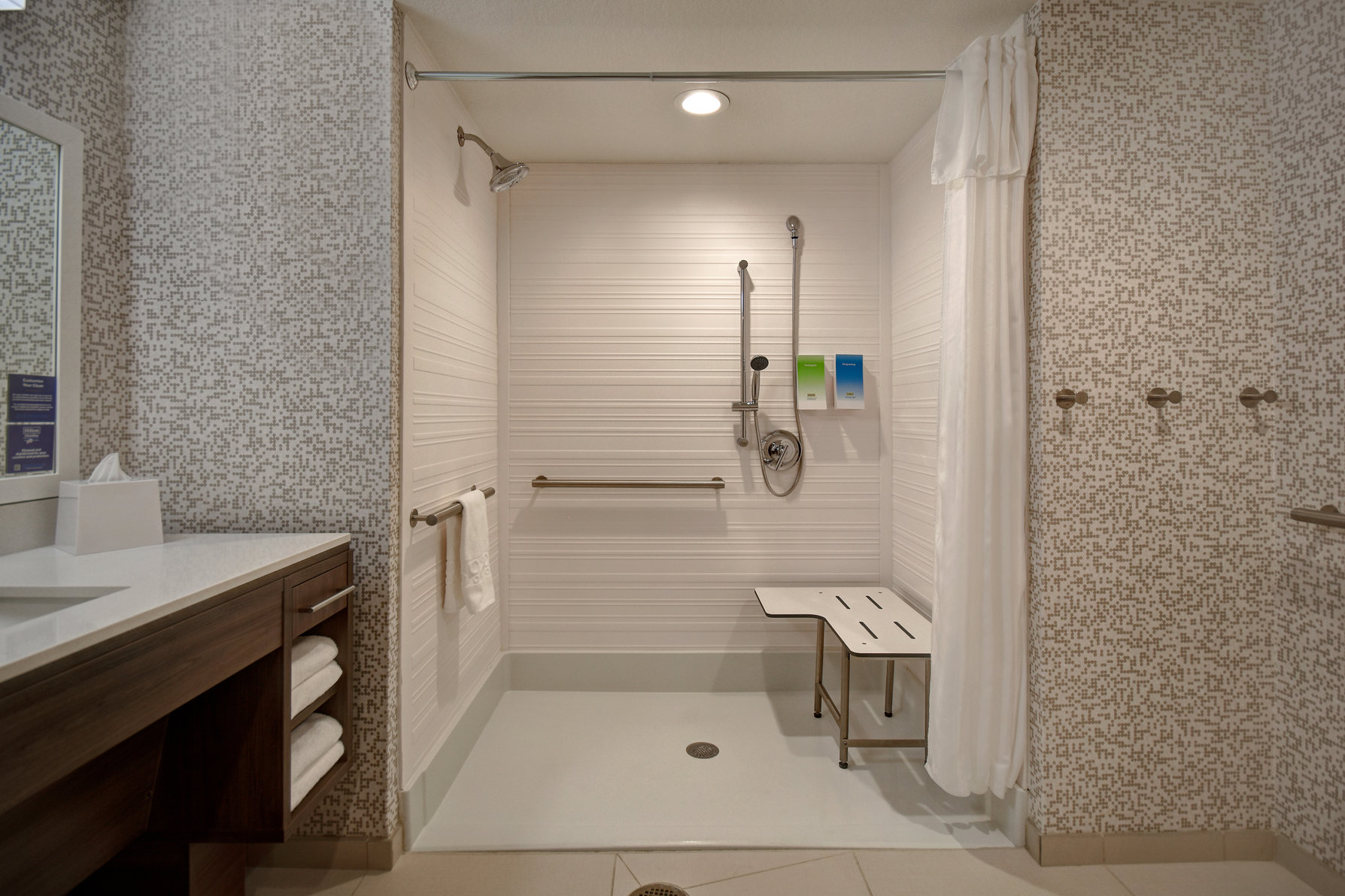 Home2 Suites by Hilton Eau Claire South Room Type - 1KG MOB HR RI SHWR STUDIO