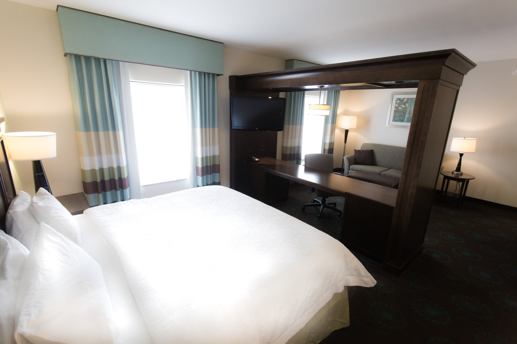 Hampton Inn & Suites by Hilton Middlebury Room Type - 1 KNG STUDIO SUITE NOSMOKE