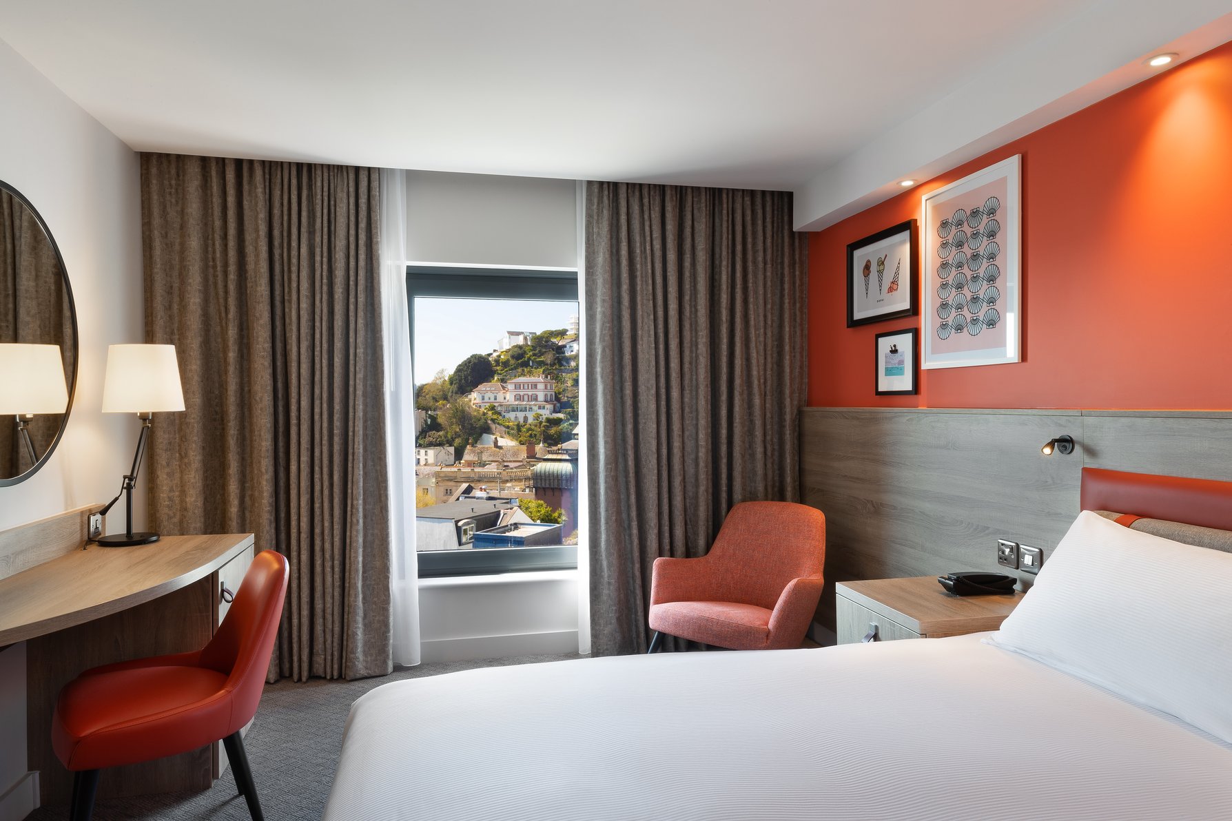 Hampton by Hilton Torquay Room Type - KING ROOM
