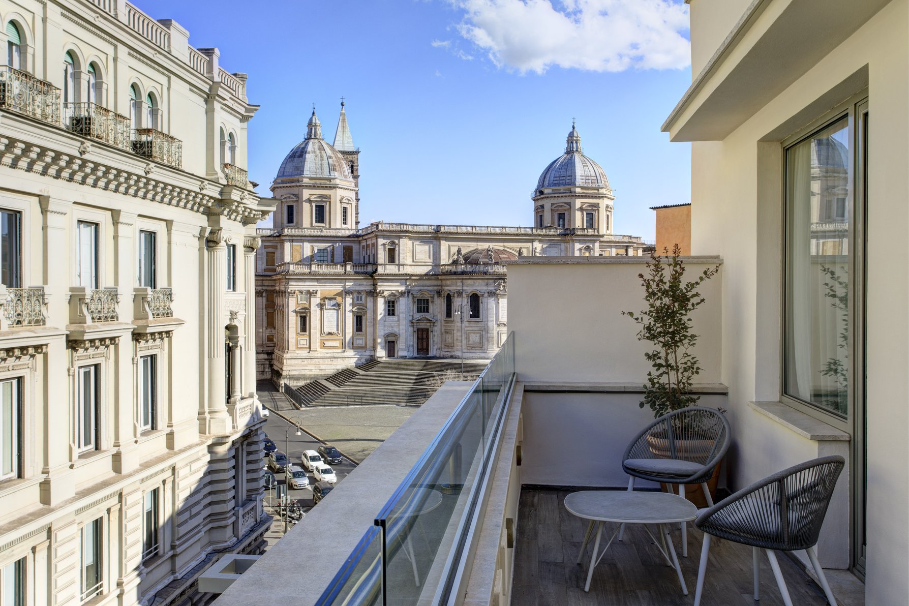 DoubleTree By Hilton Rome Monti Room Type - KING ONE BEDRM STE TERRACE
