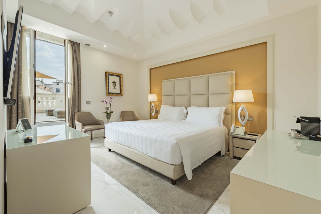 Guest photo
