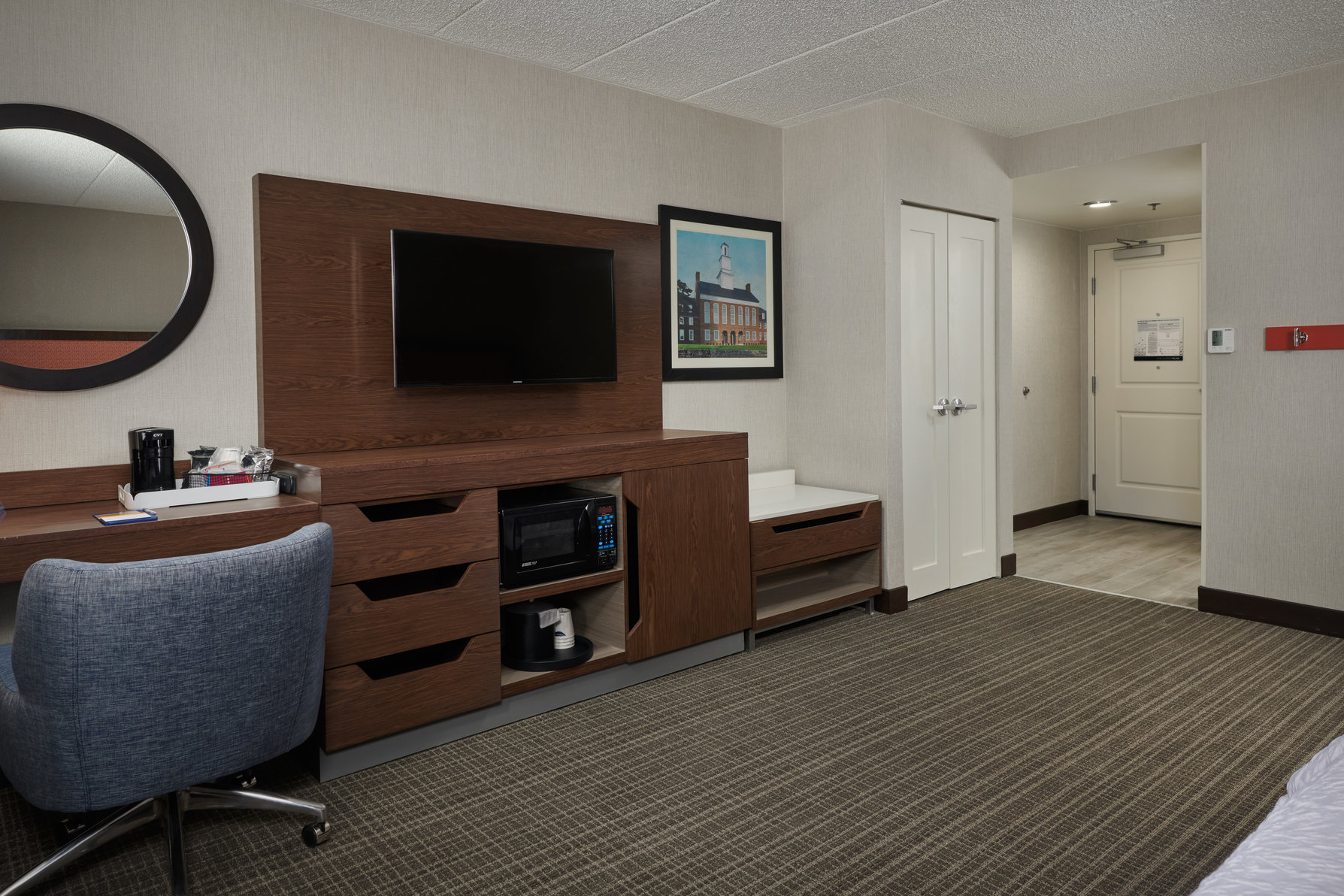Hampton Inn Fairfax City Room Type - 2 QNS ACC SDO STE W TUB NS