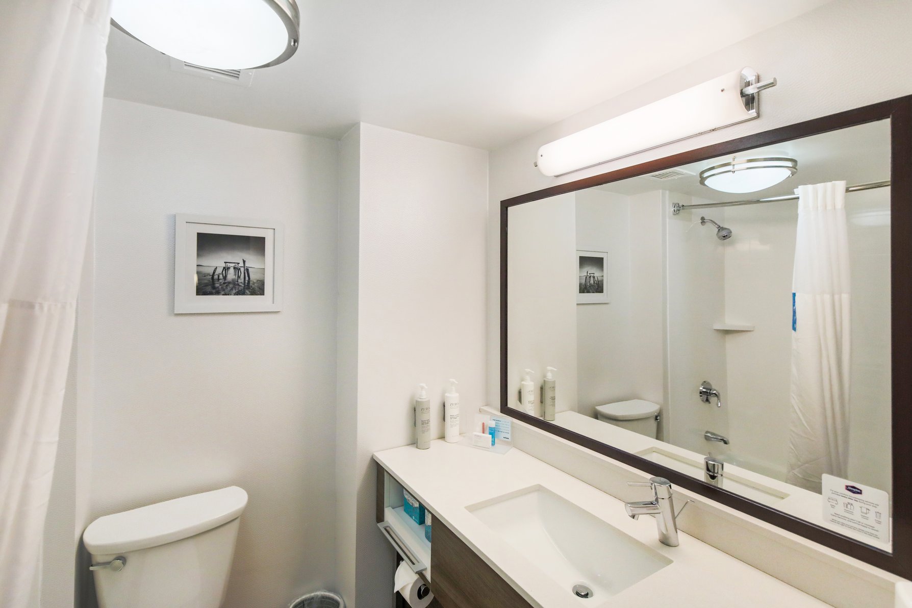 Hampton Inn by Hilton Fall River/Westport Room Type - SUITE