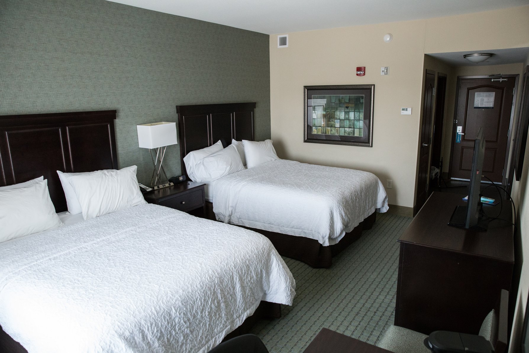 Hampton Inn & Suites by Hilton Bismarck Northwest Room Type - 2 QNS NS
