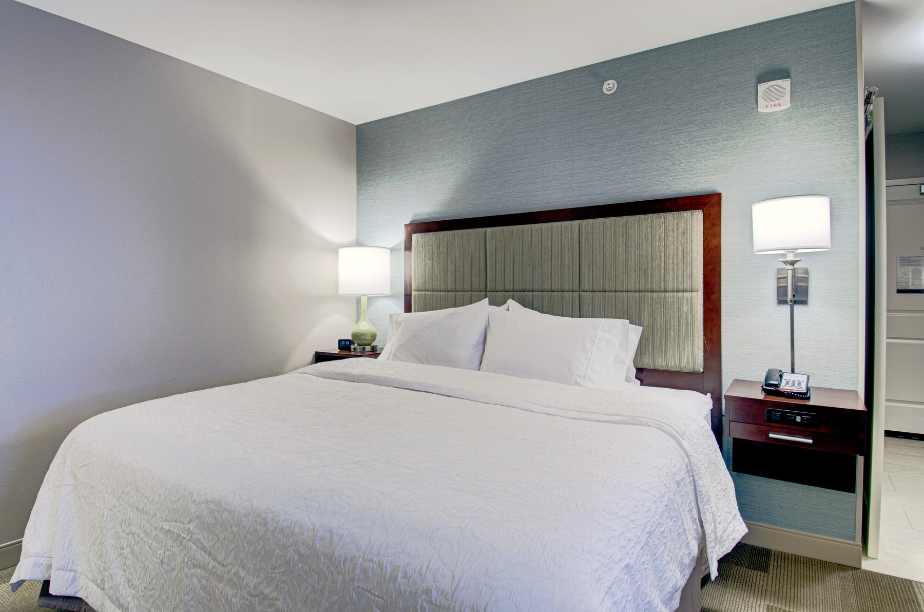 Hampton Inn by Hilton Boston - Westborough Room Type - 1 KNG ACC ROLLIN SHWR NS