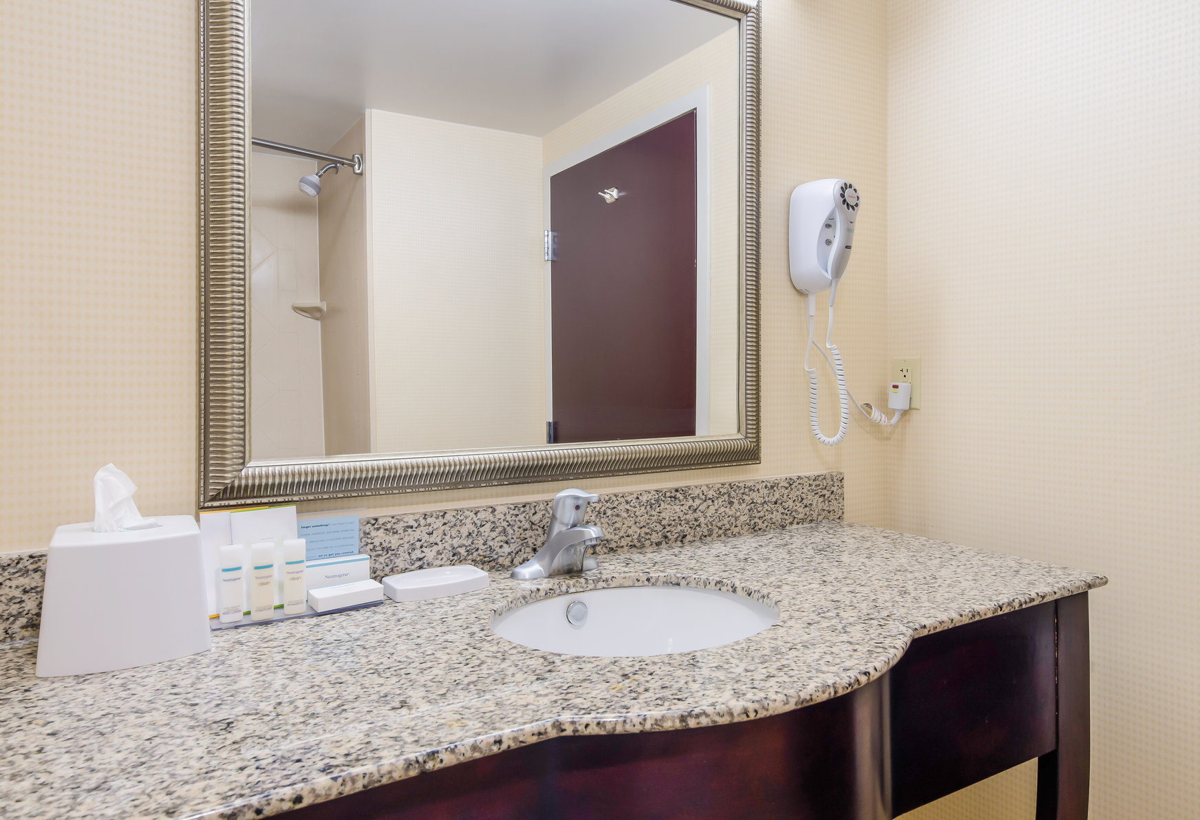 Hampton Inn by Hilton Galax Room Type - 2 QUEEN BEDS NONSMOKING