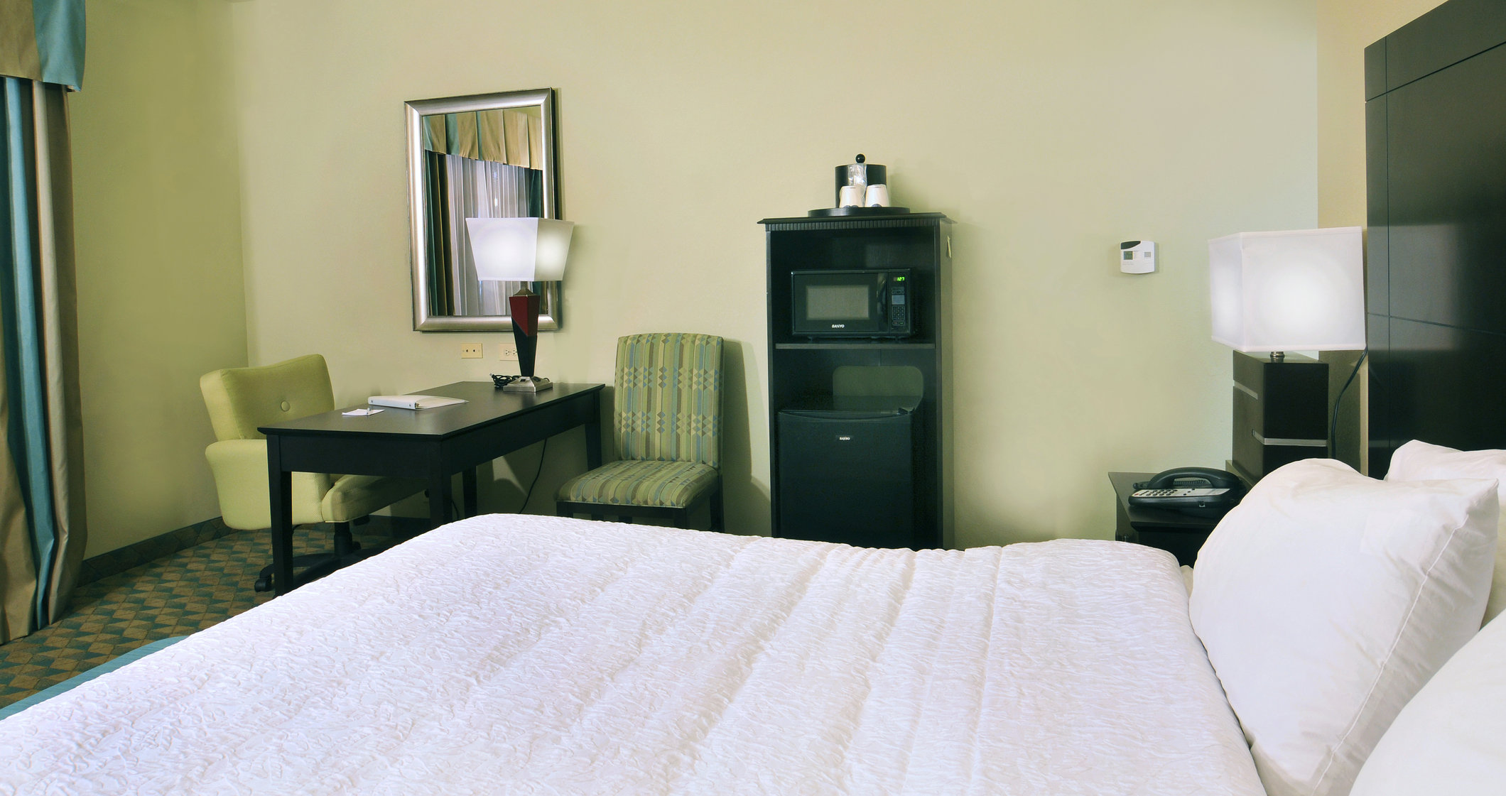 HAMPTON INN GADSDEN-ATTALLA I-59 Room Type - 1 KNG HEARING ACC NOSMOK