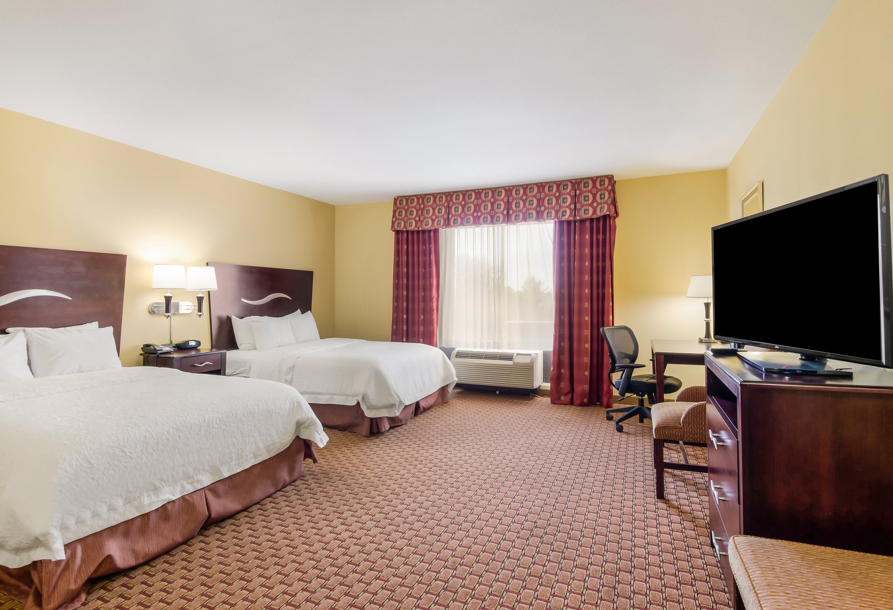 Hampton Inn by Hilton Galax Room Type - 2QN MOB HEARING ACC TUB NS