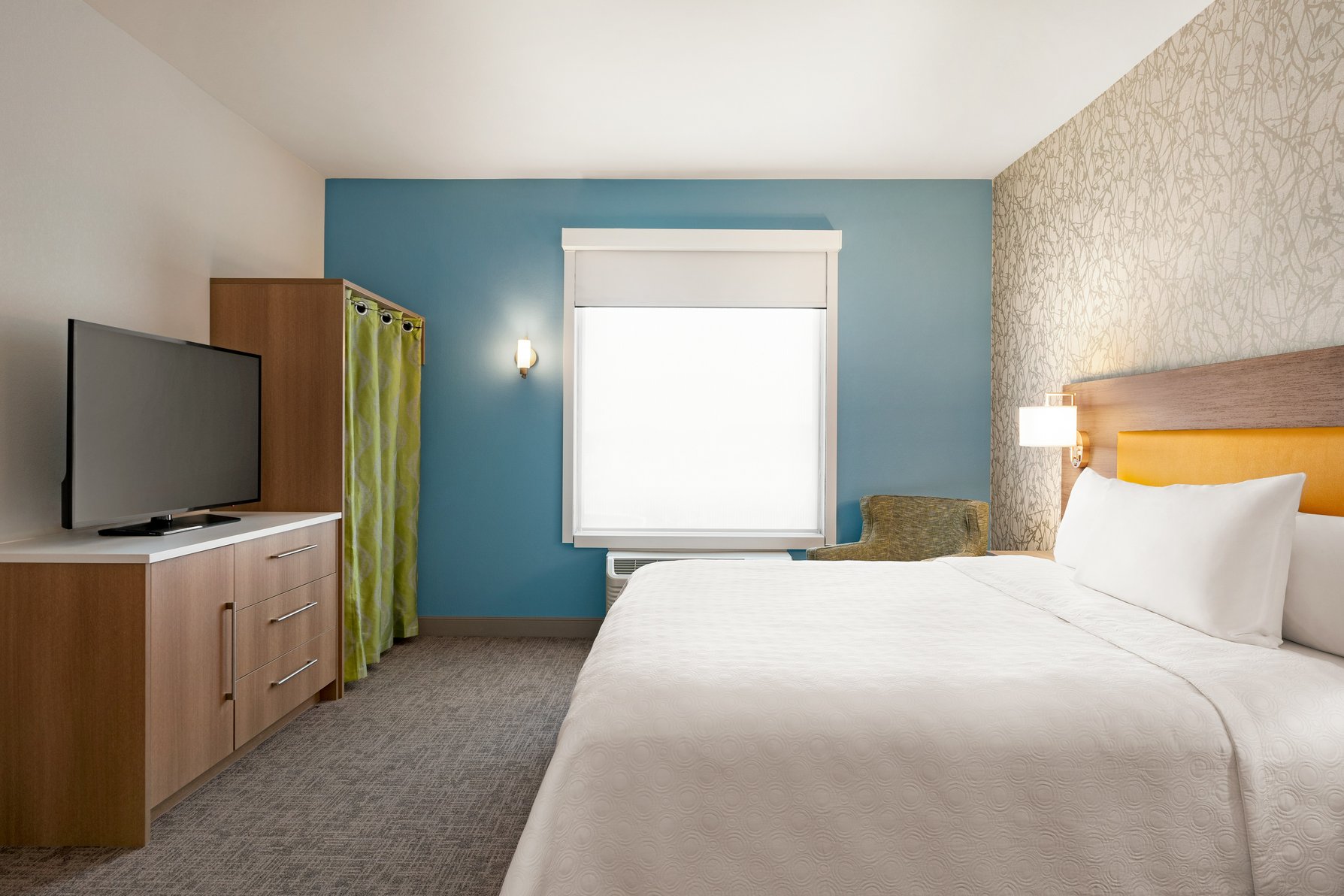 Home2 Suites By Hilton Harrisburg Room Type - 1KING ACC TUB STE NONSMOK