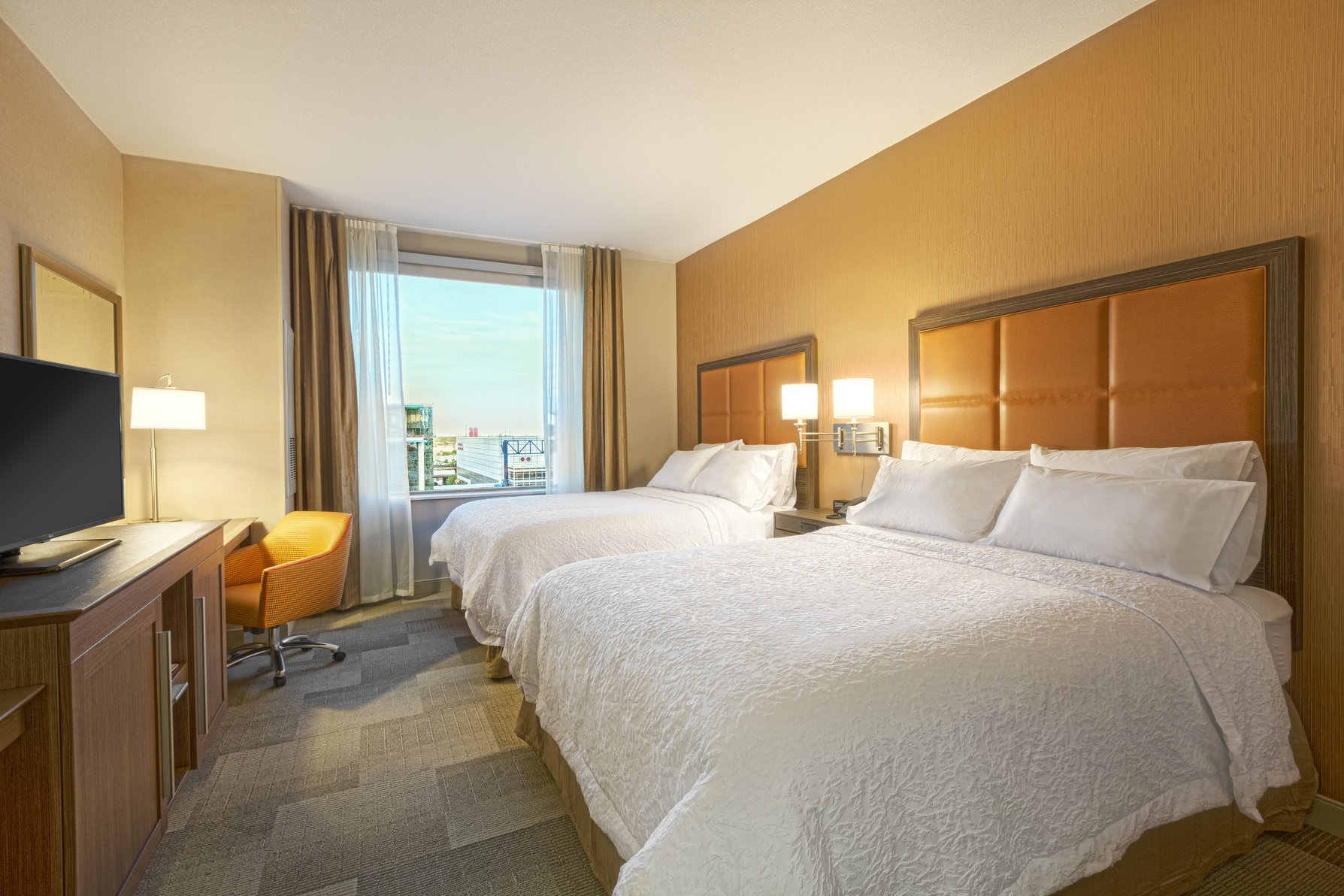 Hampton Inn by Hilton Houston Downtown Room Type - 2QN MOB HEAR ACC RI-SHW NS