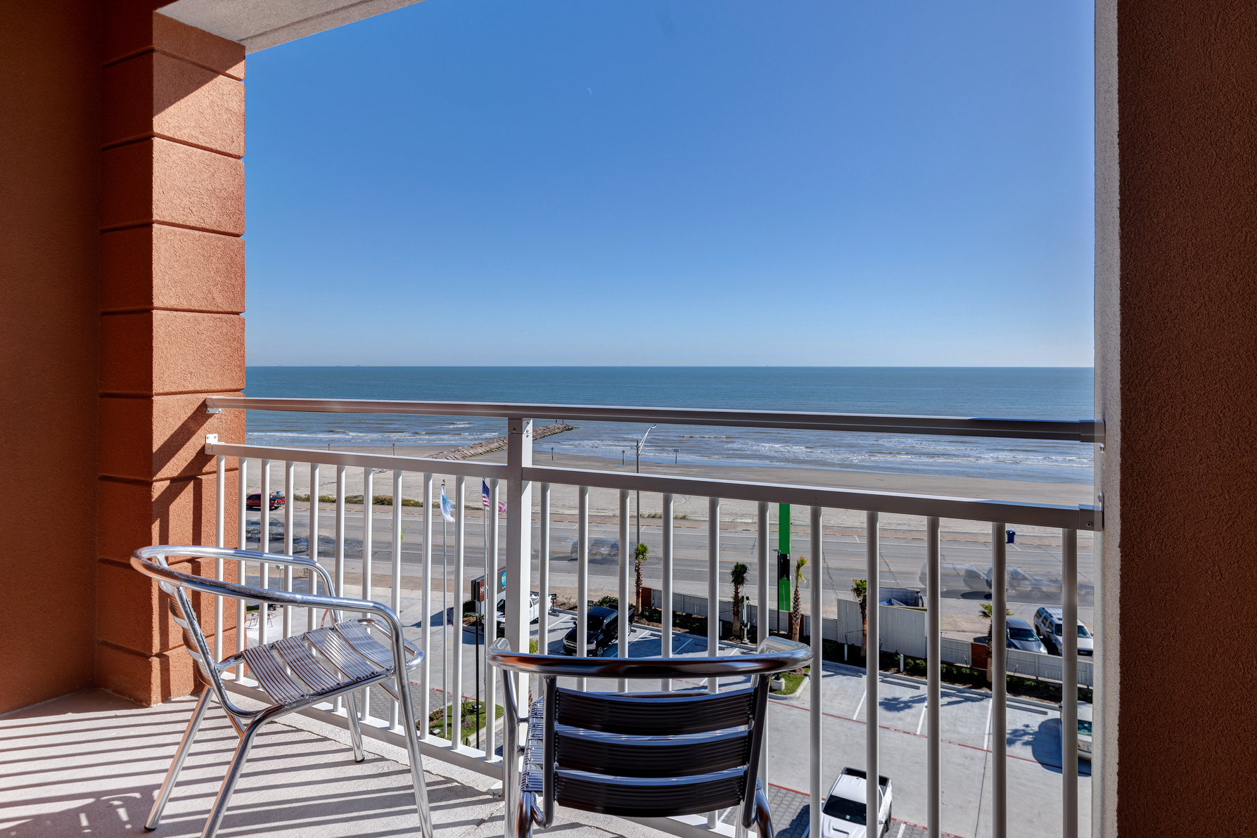 Home2 Suites by Hilton Galveston Room Type - 2QN MB HR ACC TUB STU BLCN