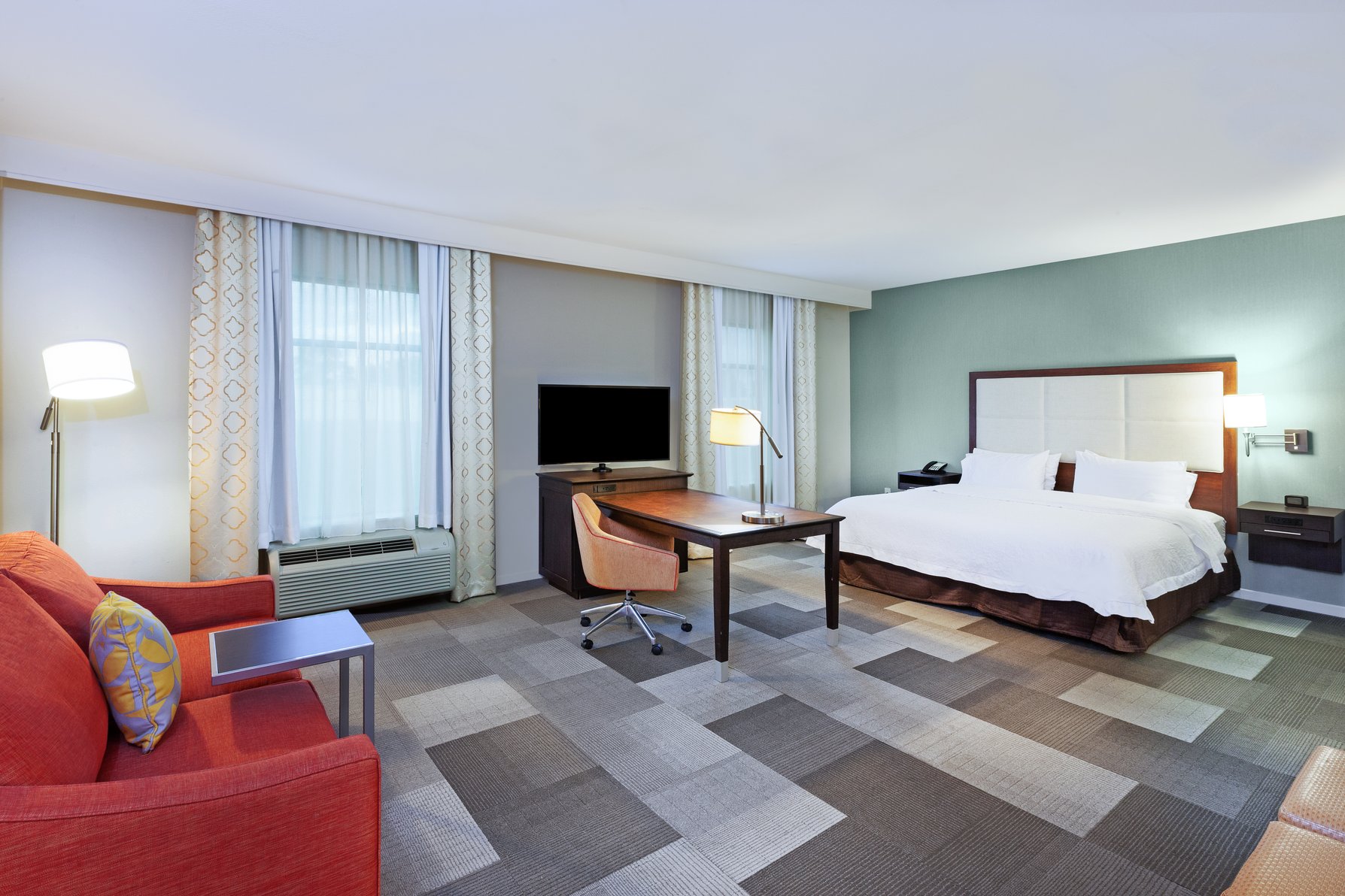 Hampton Inn & Suites Houston North IAH, TX Room Type - 1 KN ACC RI SHWR STUDIO NS