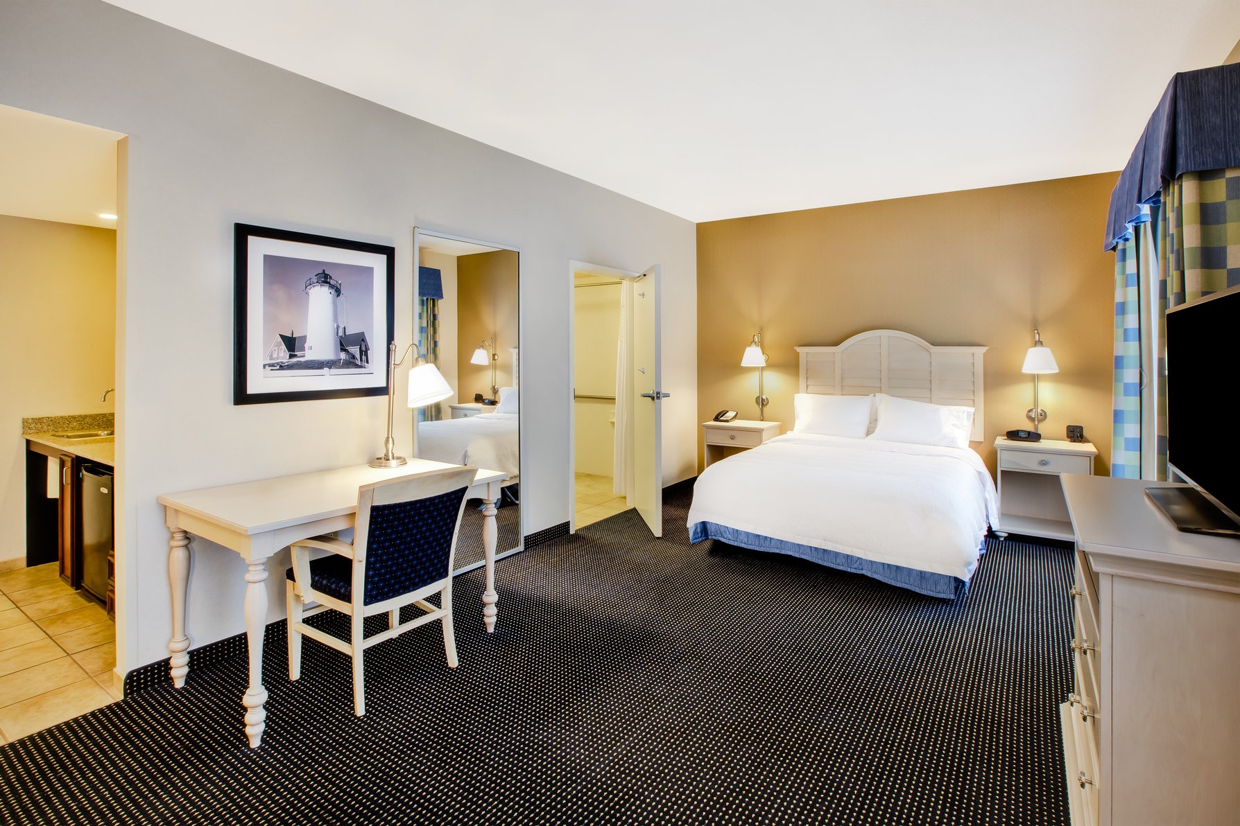 Hampton Inn And Suites Cape Cod West Yarmouth Room Type - 1QN ACC RI SHWR STUDIO NS