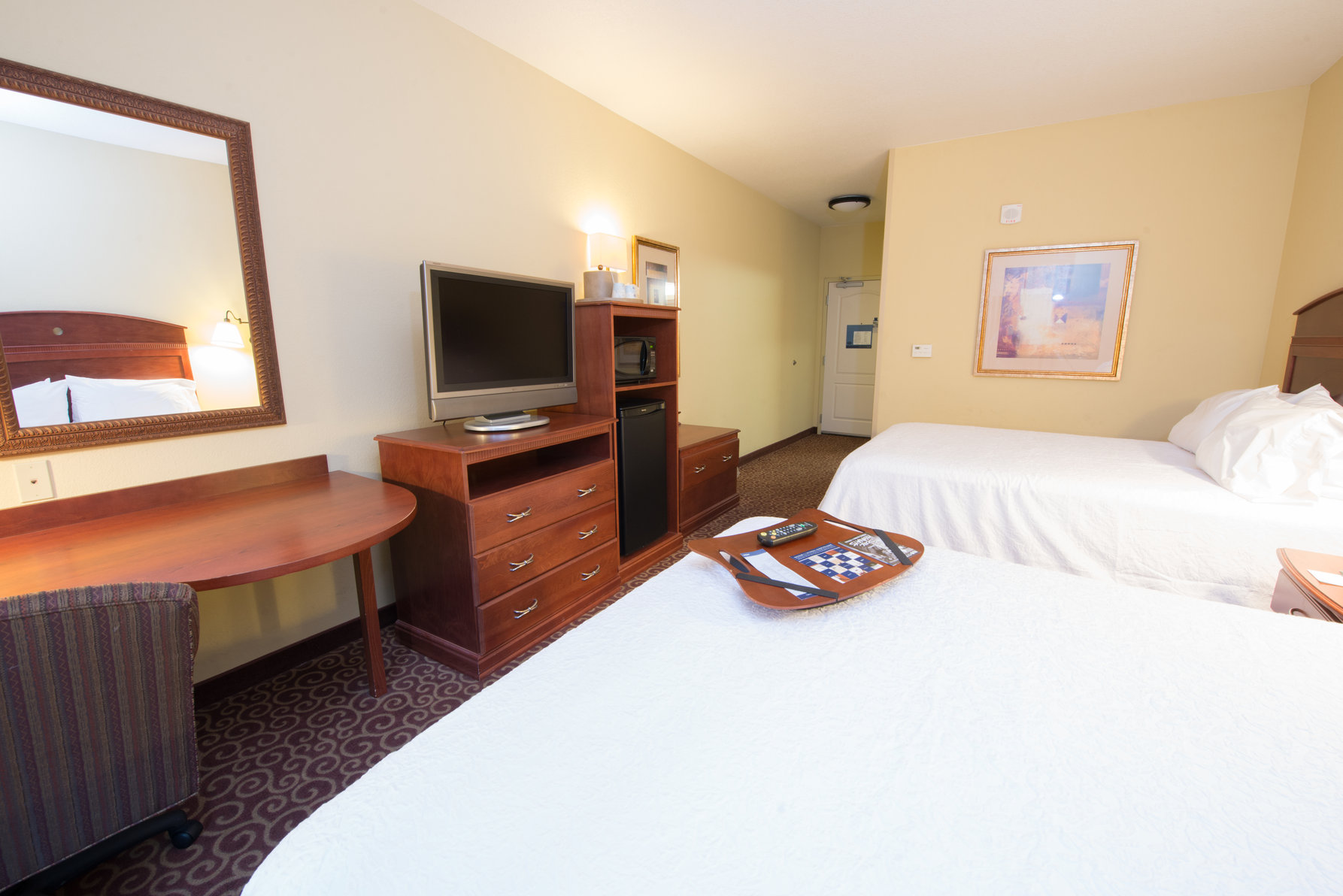Hampton Inn by Hilton Bismarck Room Type - 2 QNS ACCESSIBLE W TUB NS