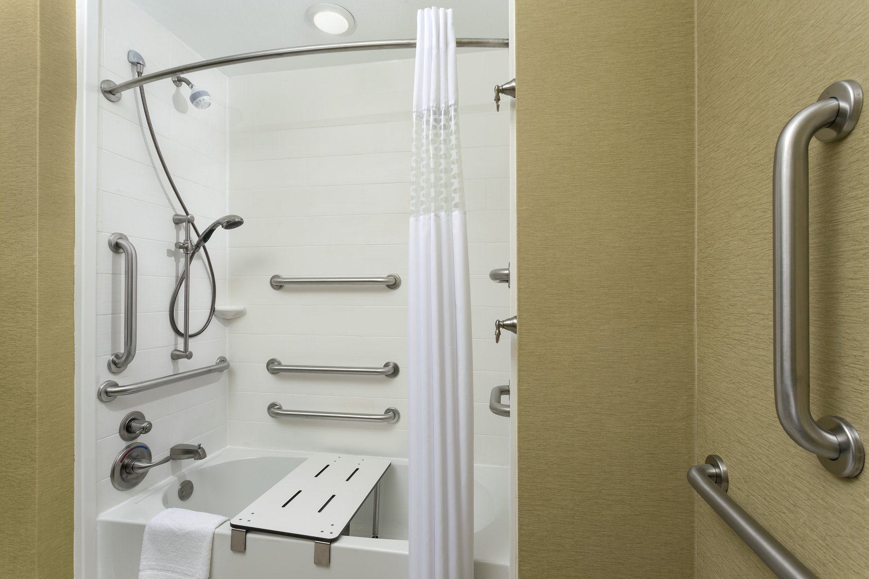 Hampton Inn & Suites by Hilton Williamsport-Faxon Exit Room Type - 2QN MOB HEARING ACC TUB NS