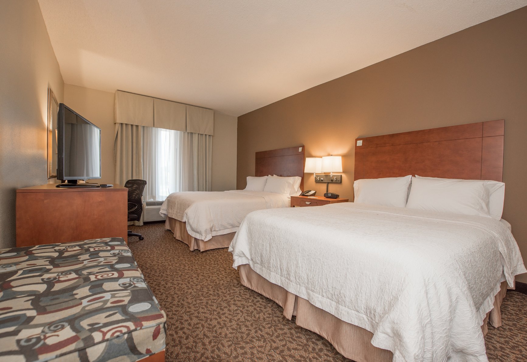 Hampton Inn by Hilton YAZOO CITY Room Type - 2QN MOB HEAR ACC RI-SHW NS