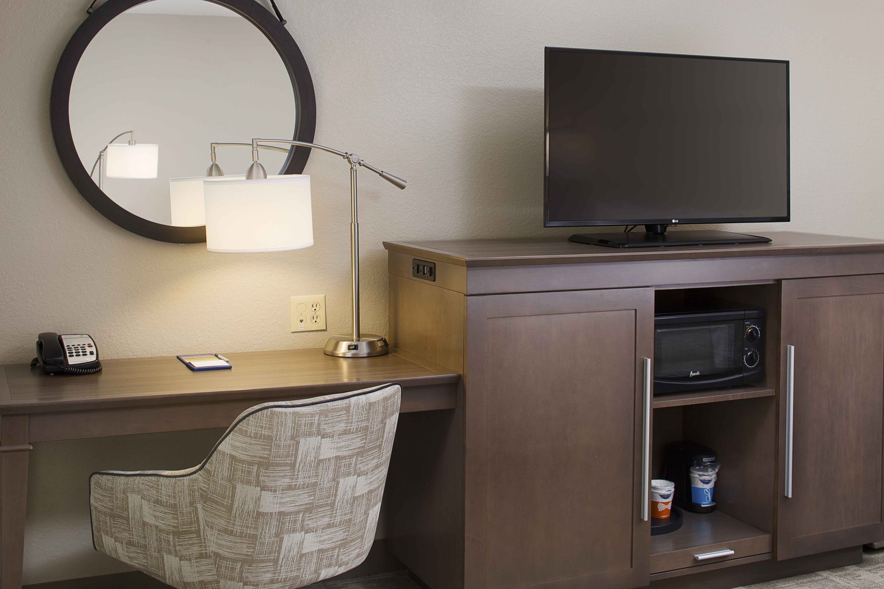 Hampton Inn Garden City Room Type - 1 KNG ACC ROLLIN SHWR NS