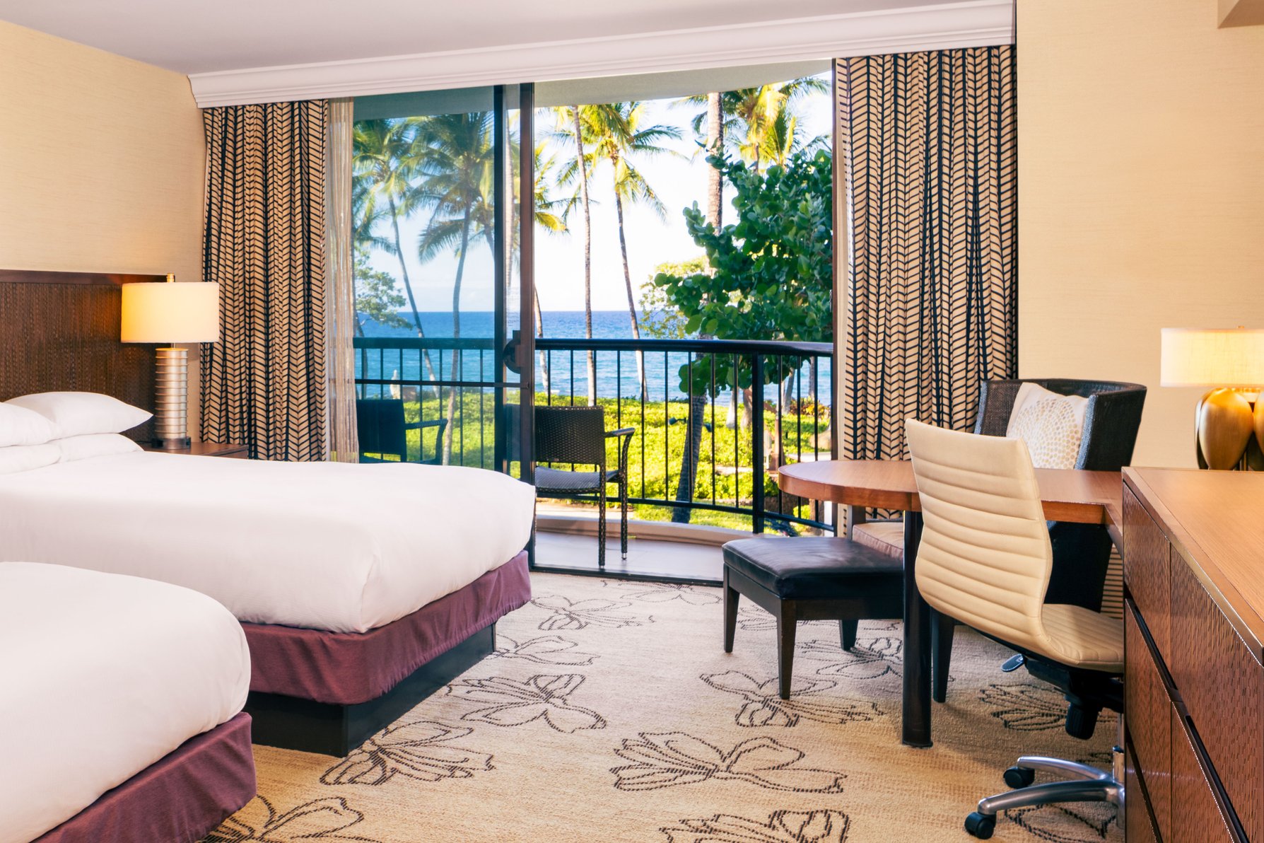 Hilton Waikoloa Village Room Type - MAKAI OCEAN FRONT 2 QUEENS