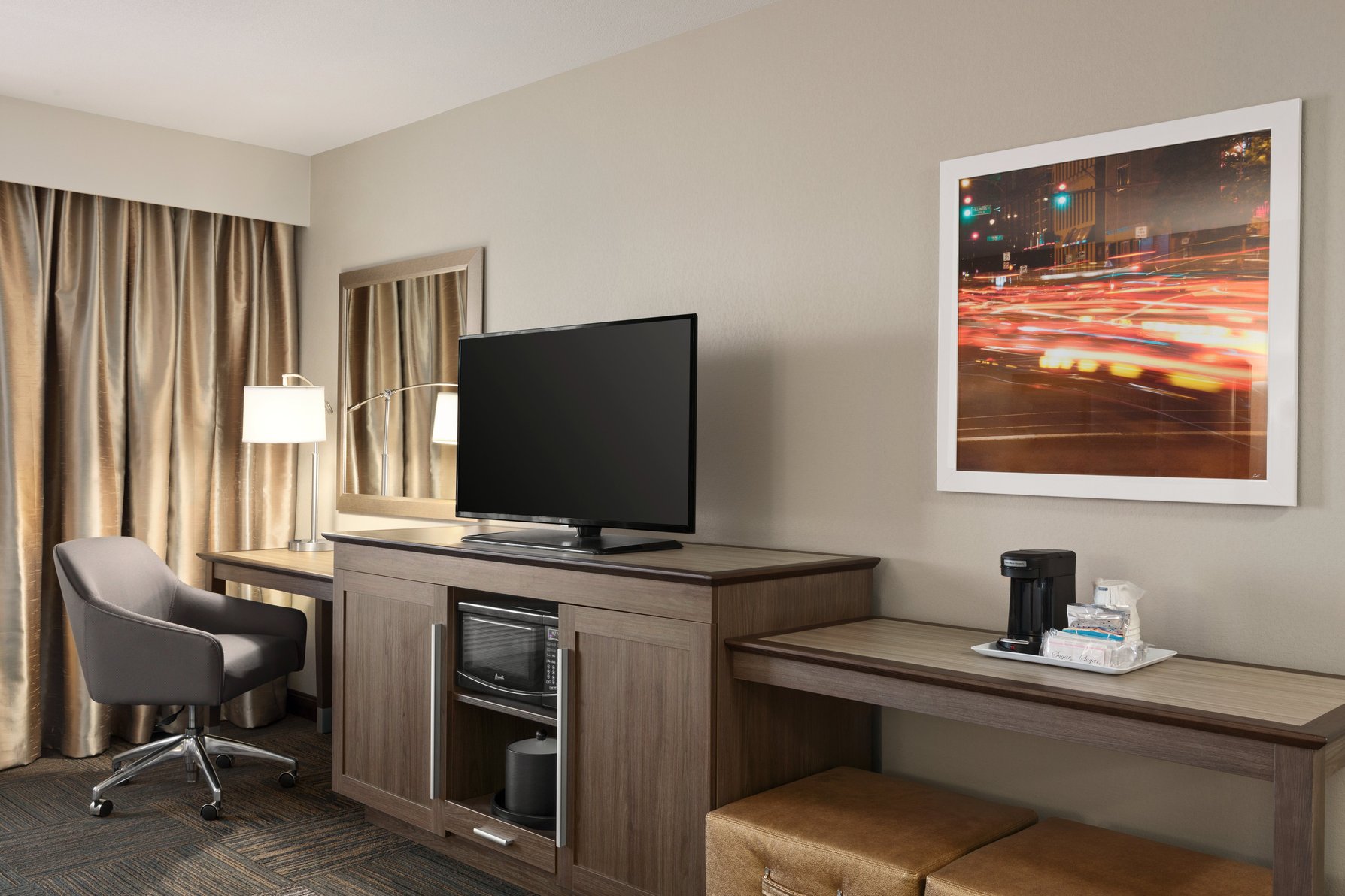 Hampton Inn & Suites by Hilton Minooka Room Type - 2 QNS HEARING ACC NOSMOK