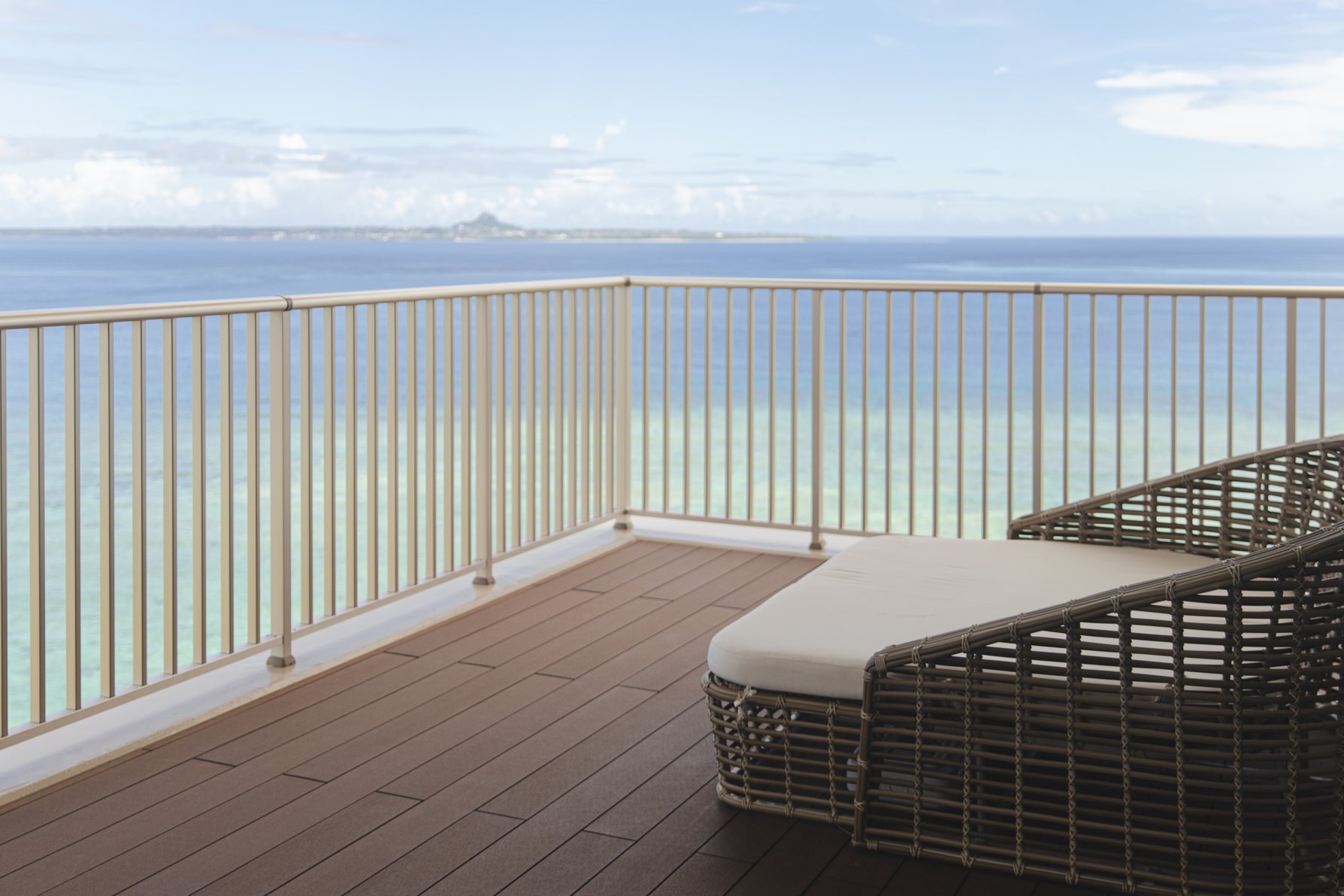 Hilton Okinawa Sesoko Resort Room Type - KING DELUXE SUITE OCEAN VW
