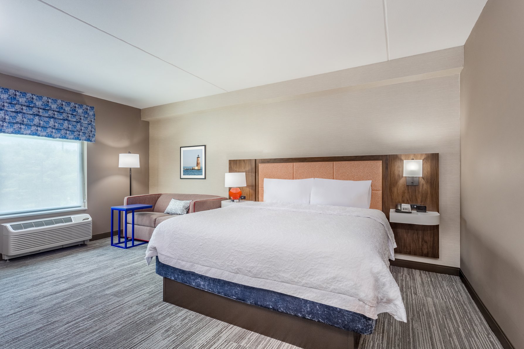 Hampton Inn & Suites by Hilton Kittery Room Type - 1KNG MOB HEAR ACC W TUB NS