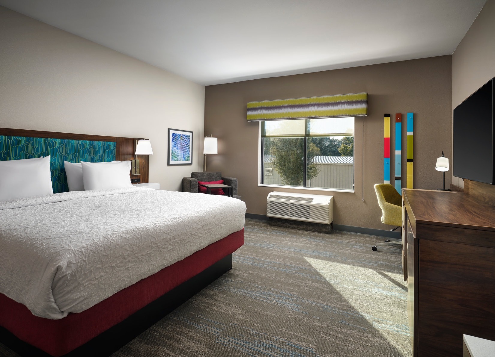 Hampton Inn by Hilton Pinellas Park St Petersburg Room Type - KING LARGER ROOM FRIDGE NS