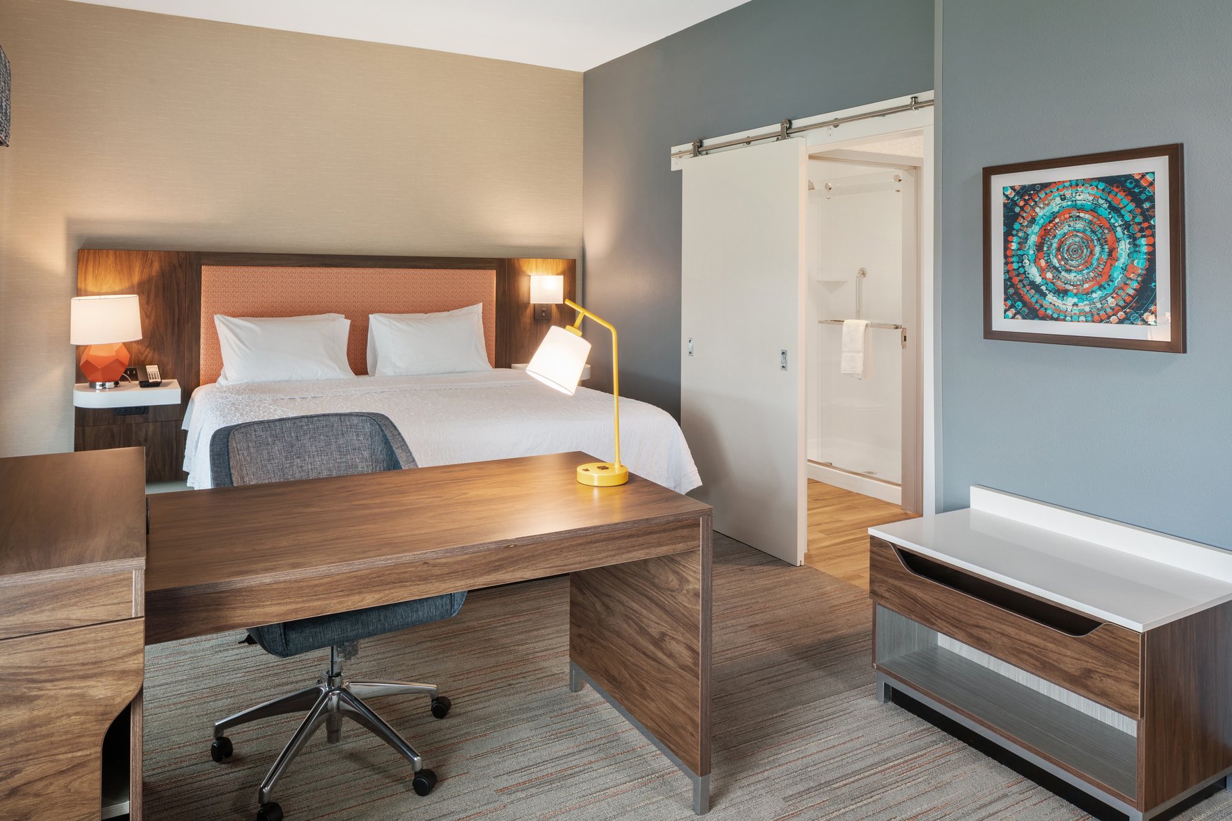 Hampton Inn by Hilton Circleville Room Type - 1KN STDO MIC FRIDG WTBR NS