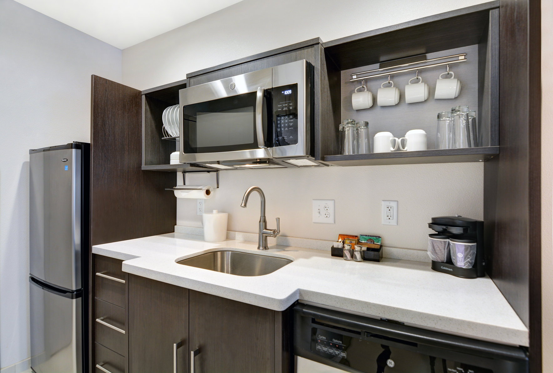 Home2 Suites by Hilton Raleigh Durham Airport RTP Room Type - 1KG ACC TUB STUDIO NONSMOK