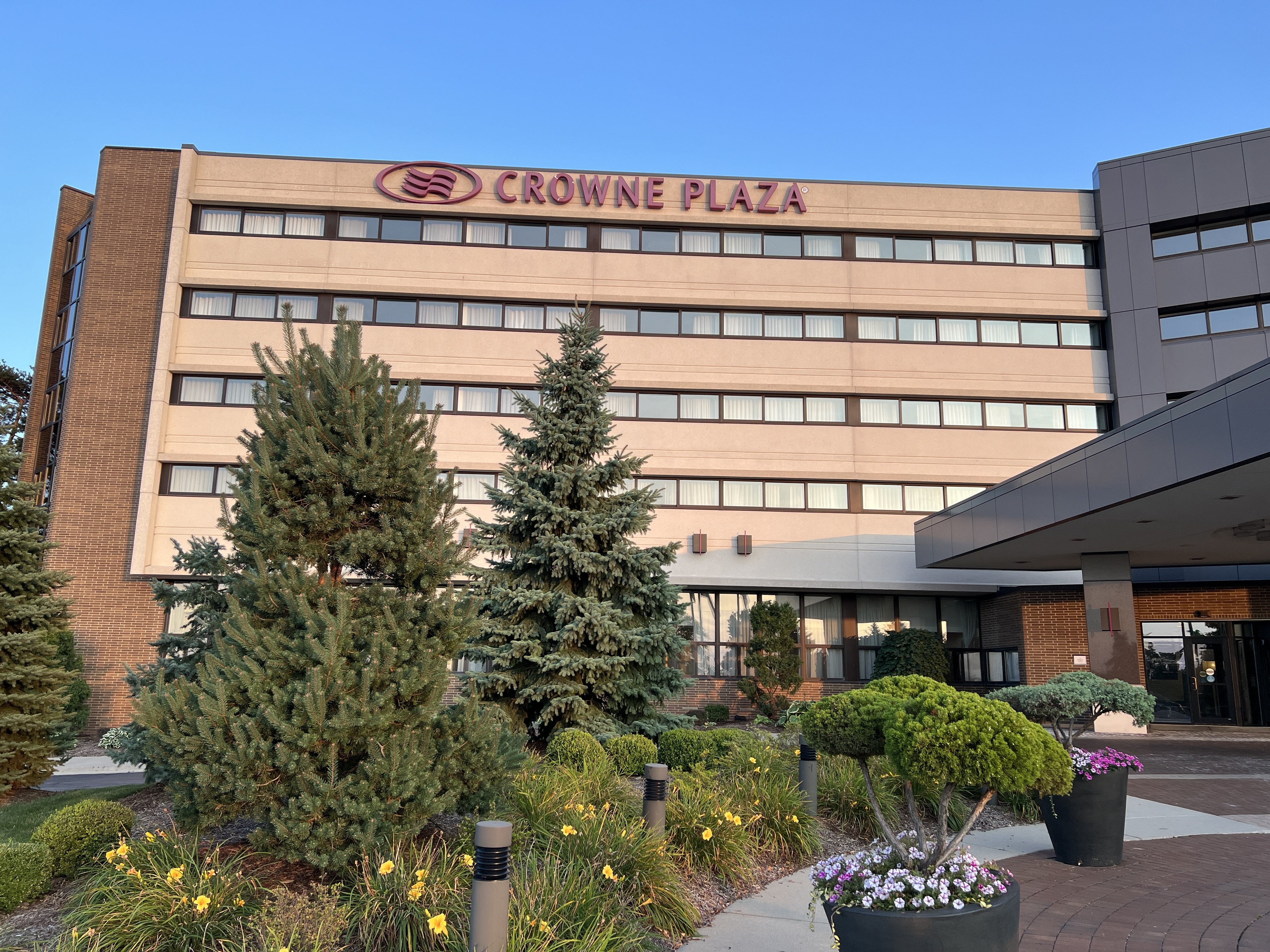 Crowne Plaza Lansing West