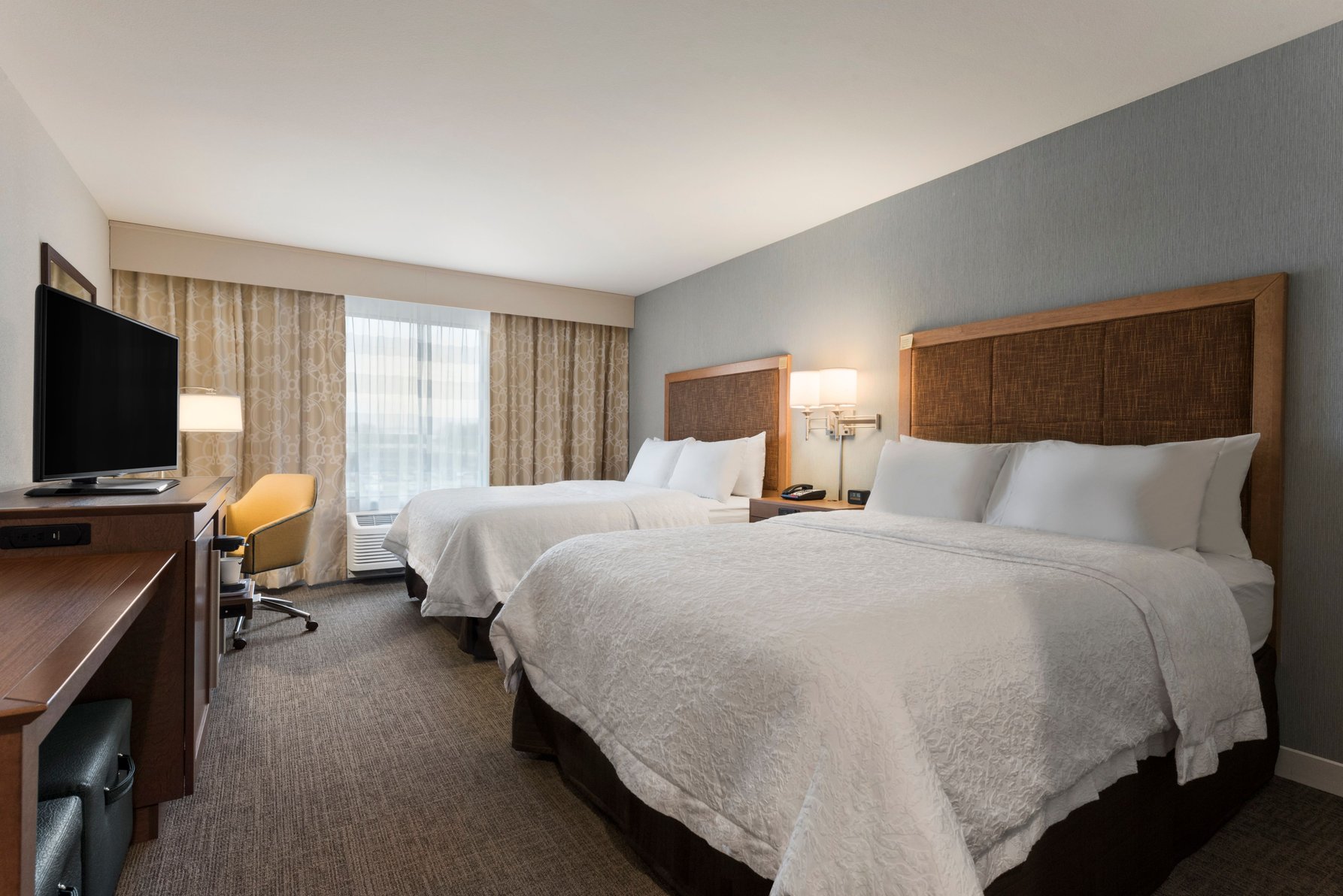 Hampton Inn Lincoln Airport, Ne Room Type - 2QN MOB HEARING ACC TUB NS