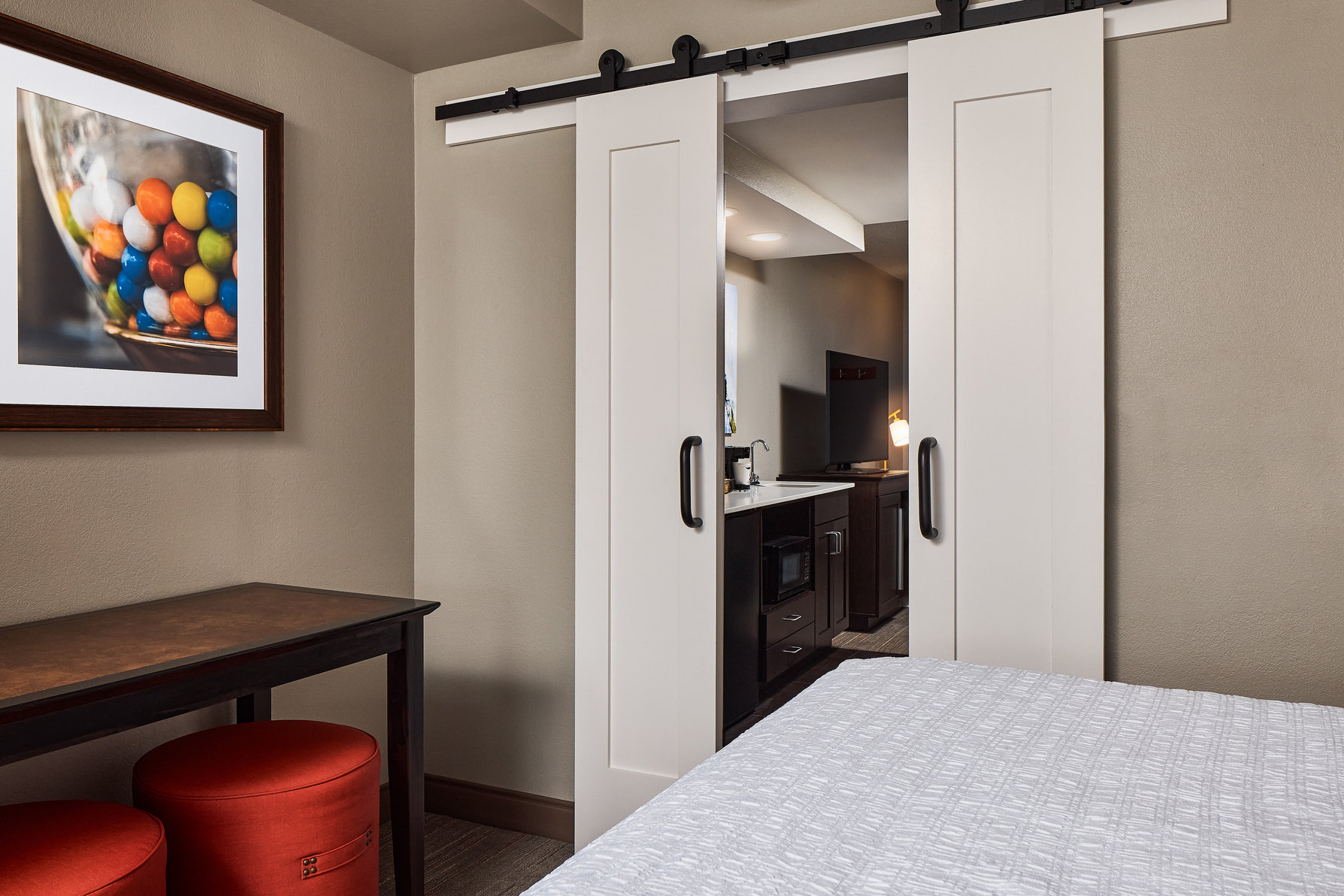 Hampton Inn & Suites by Hilton Hershey Near The Park Room Type - 2 QNS ACC RI SHWR STE NS