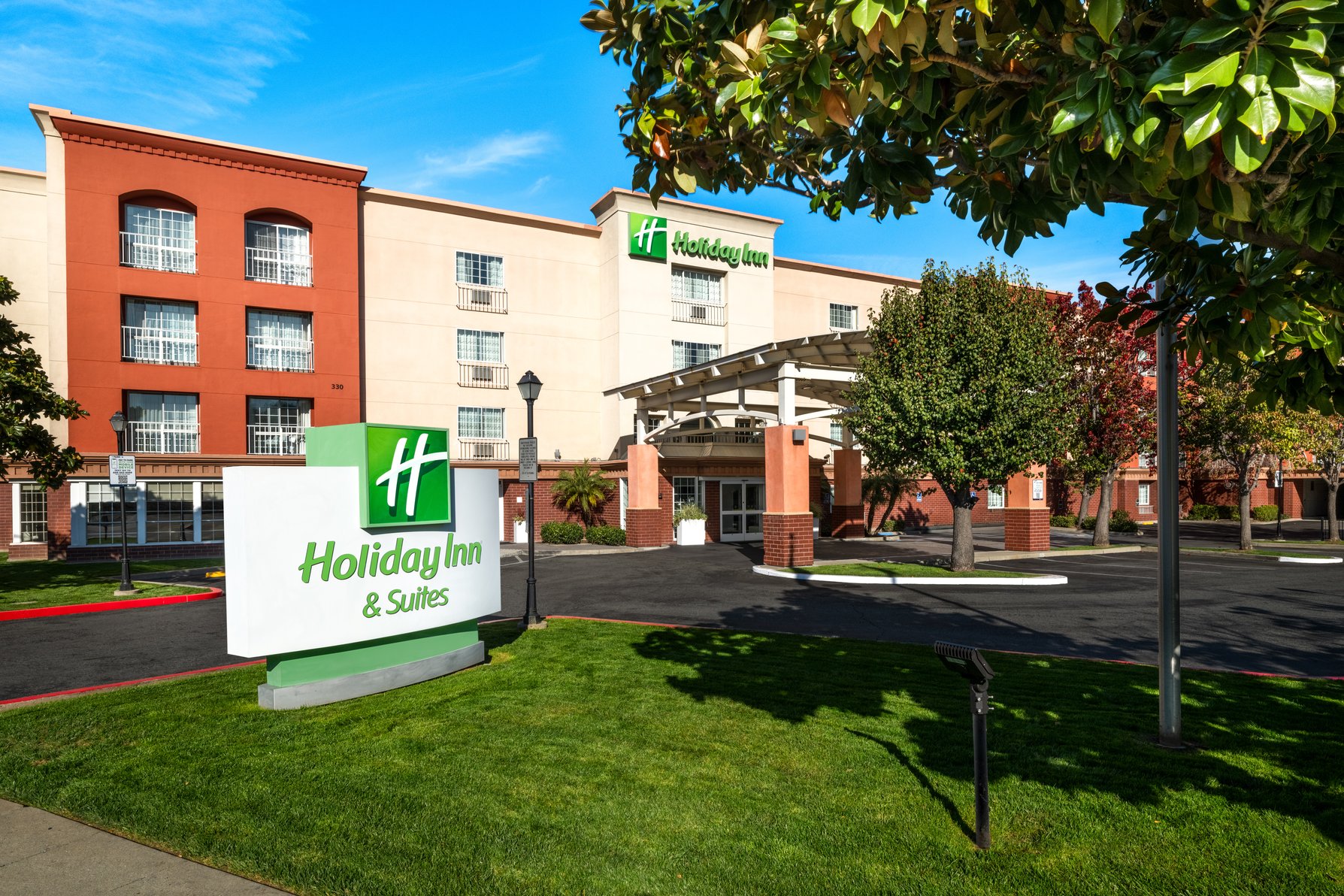 Holiday Inn & Suites San MATEO-SAN Francisco Sfo, an IHG Hotel - Hotel Exterior
