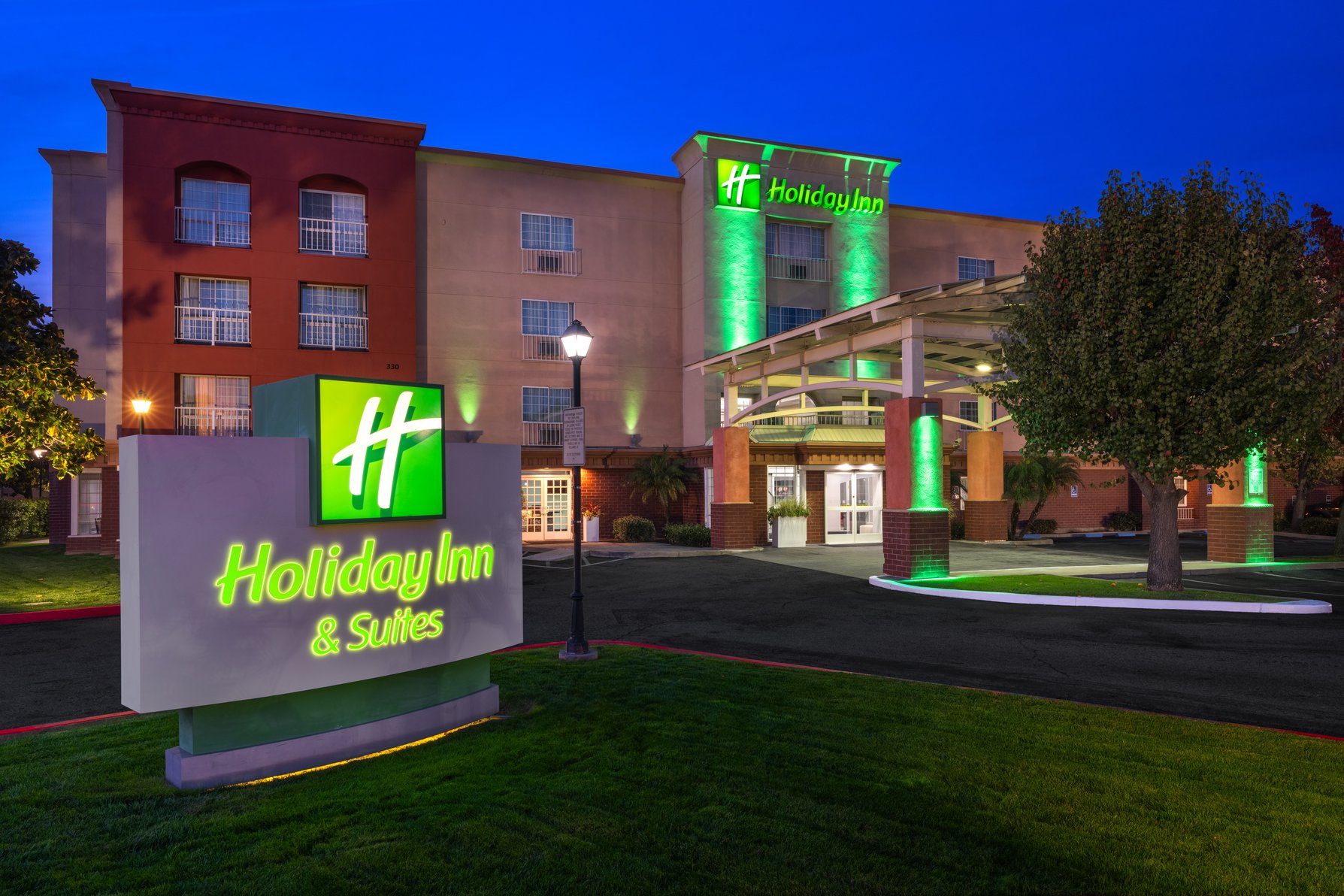 Holiday Inn & Suites San MATEO-SAN Francisco Sfo, an IHG Hotel - Hotel Exterior