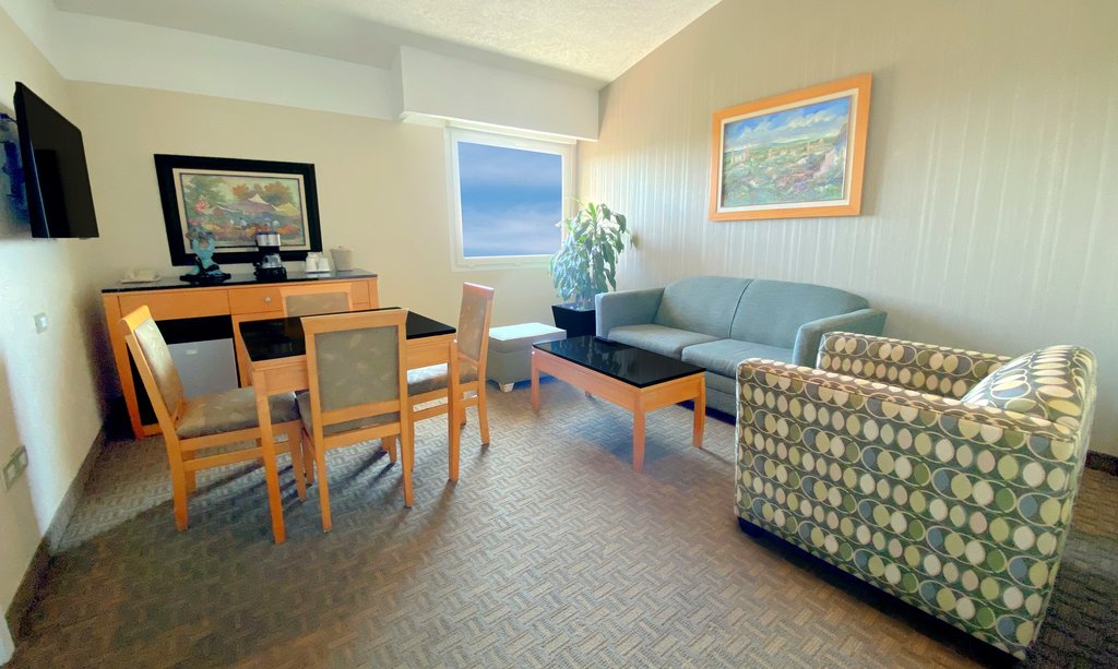 Holiday Inn CUERNAVACA Room Type - 2 Double 1 Bedroom Suite