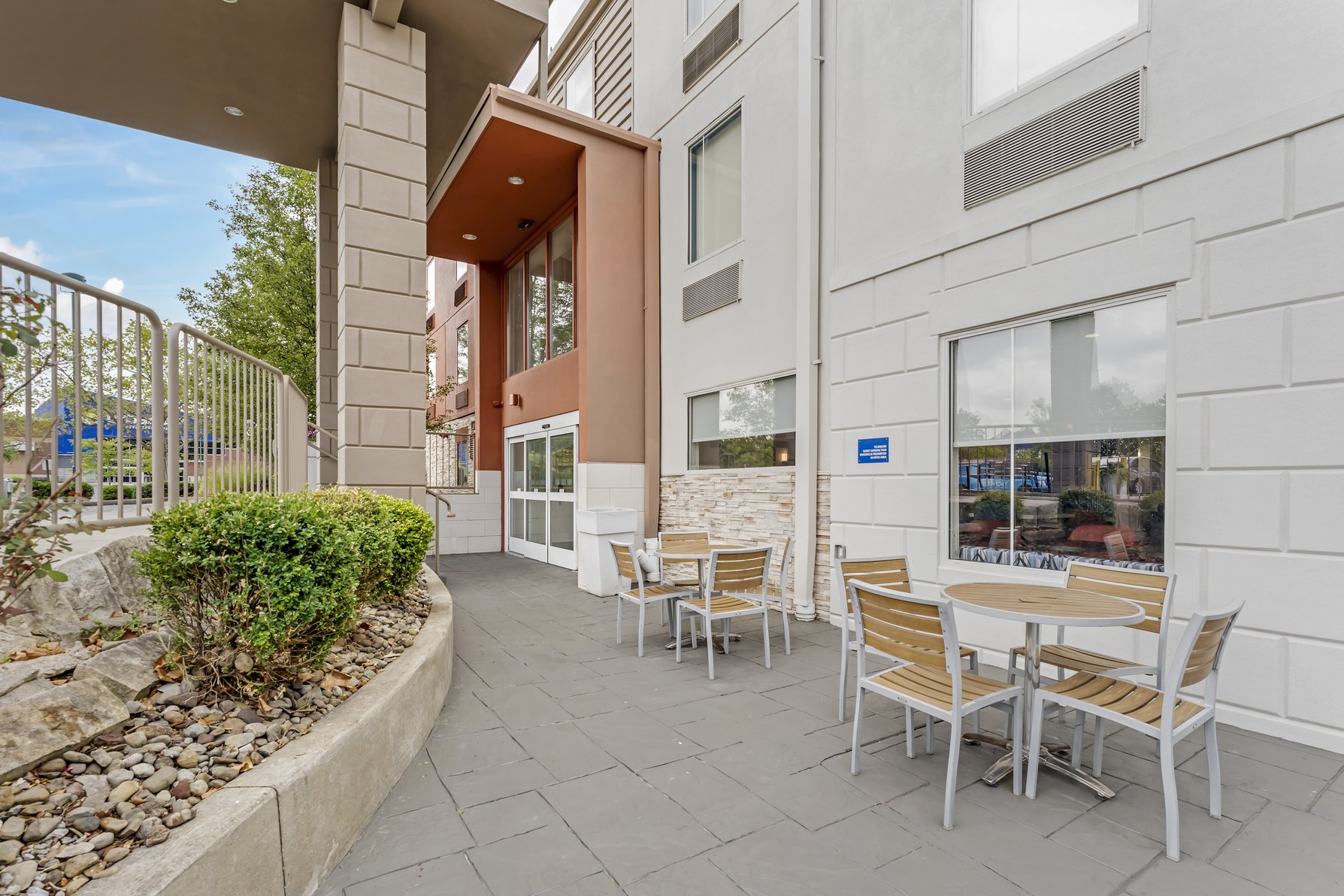 Exterior Feature