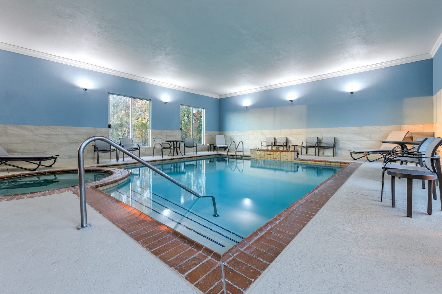 Indoor Pool/Hot Tub