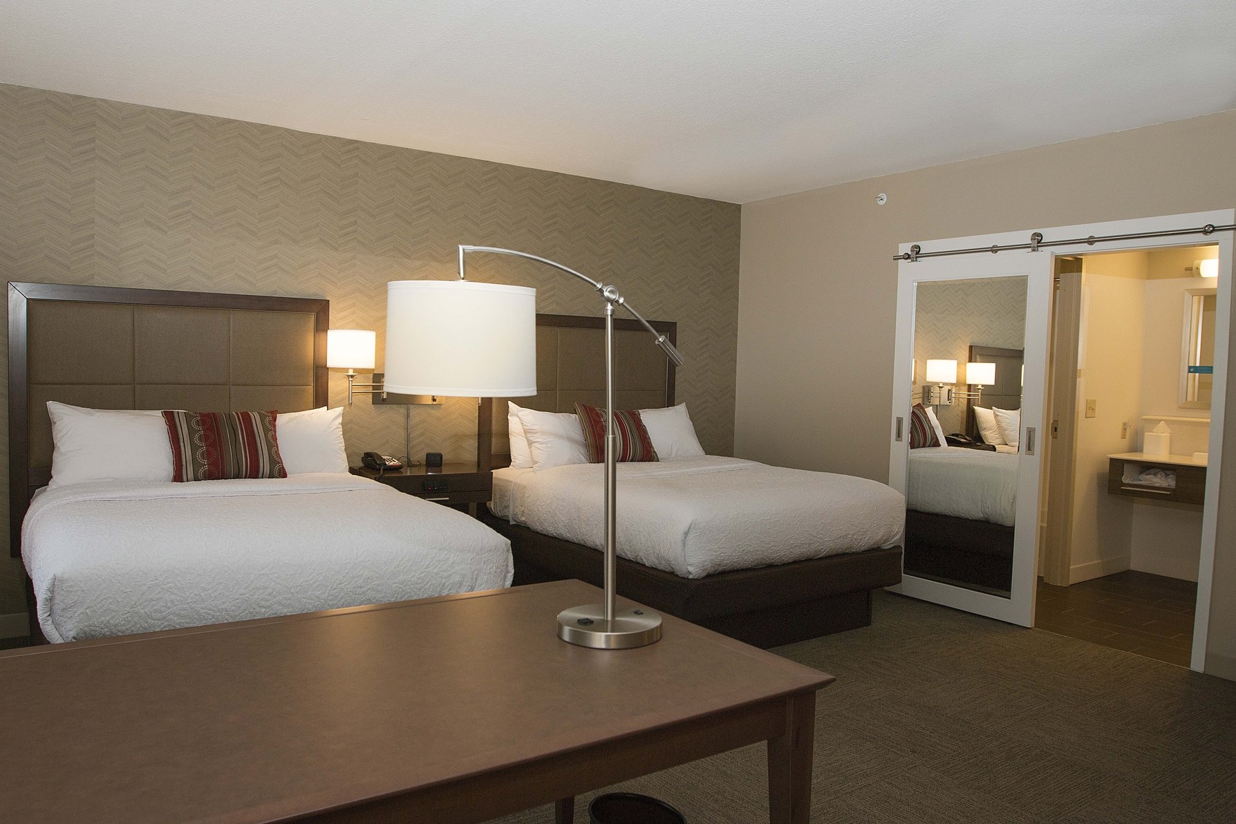 Hampton Inn & Suites by Hilton Boone Room Type - 2QN STDO MIC FRIDG WTBR NS