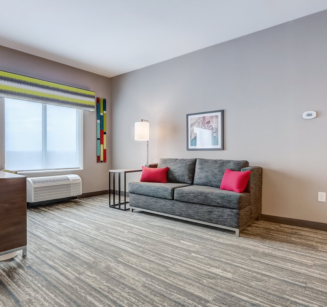 Hampton Inn & Suites by Hilton Cincinnati Midtown Rookwood Room Type - 1 KNG HEARING ACC NOSMOK