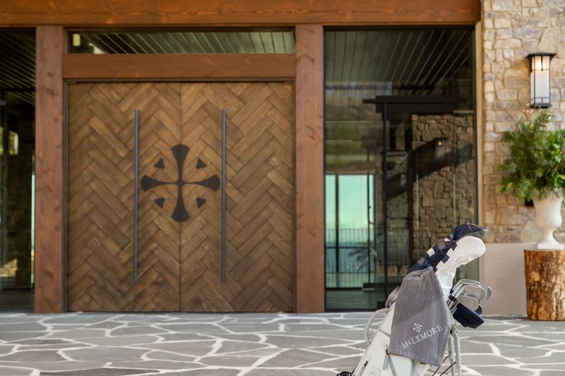 Cloudland at McLemore Resort Lookout Mountain, Curio by Hilton