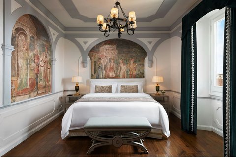Classic Junior Suite Fiorentino Bedroom