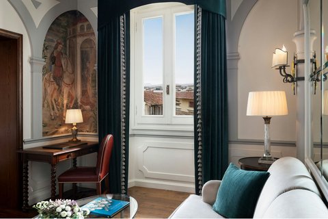 Classic Junior Suite Fiorentino View