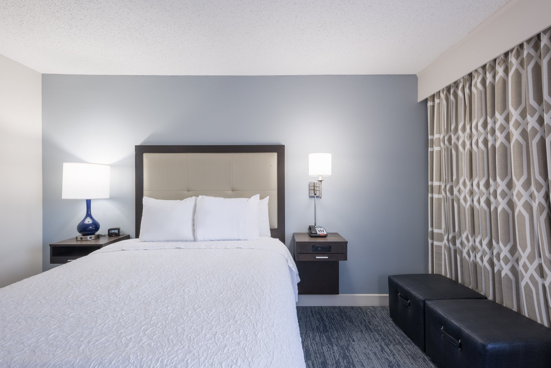 Hampton Inn by Hilton Mount Airy Room Type - 1QUEEN W FRIDGE NONSMOKING